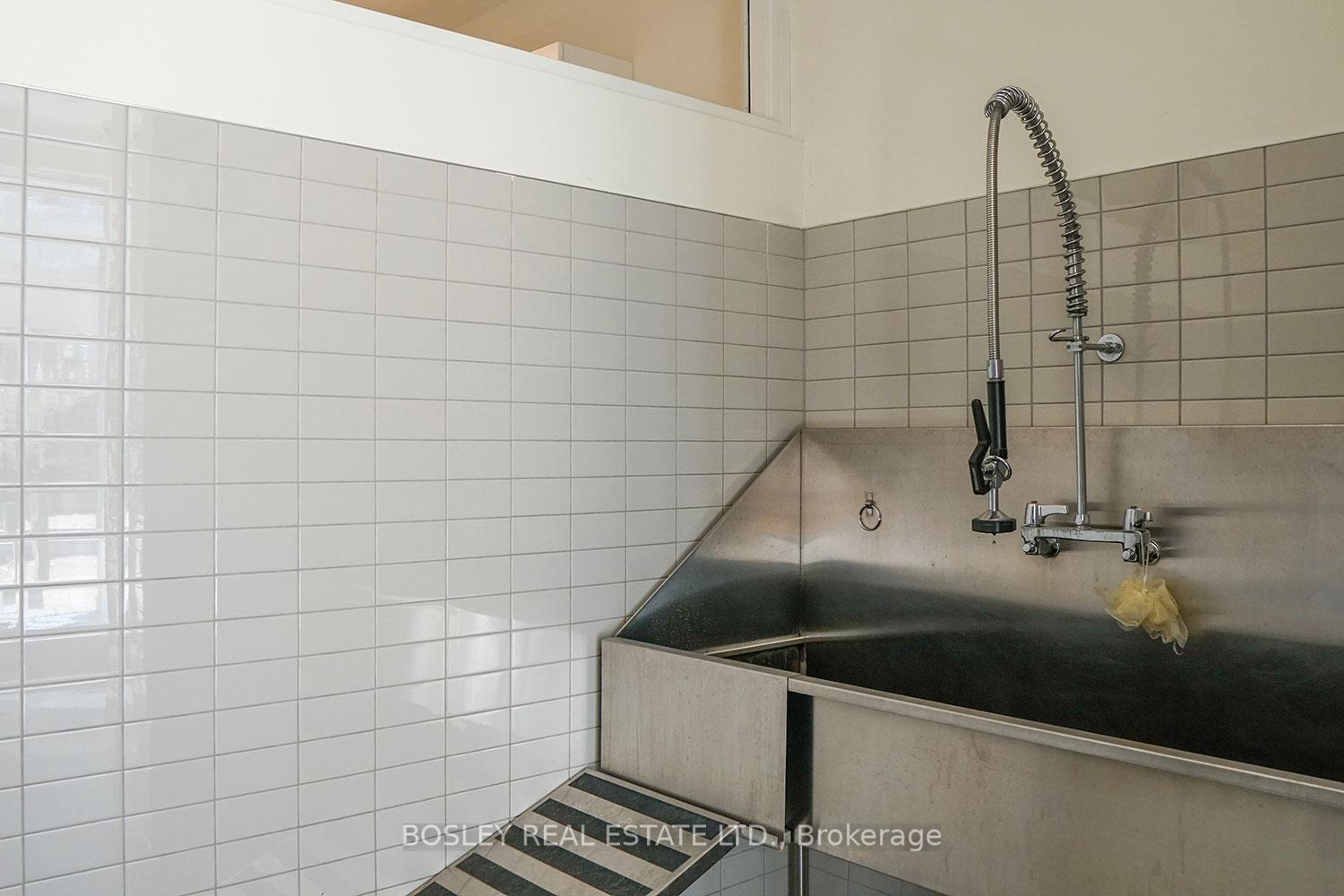 Photo 26 of Unit 829, 1830 Bloor Street W, Toronto, High Park North — HOMEH