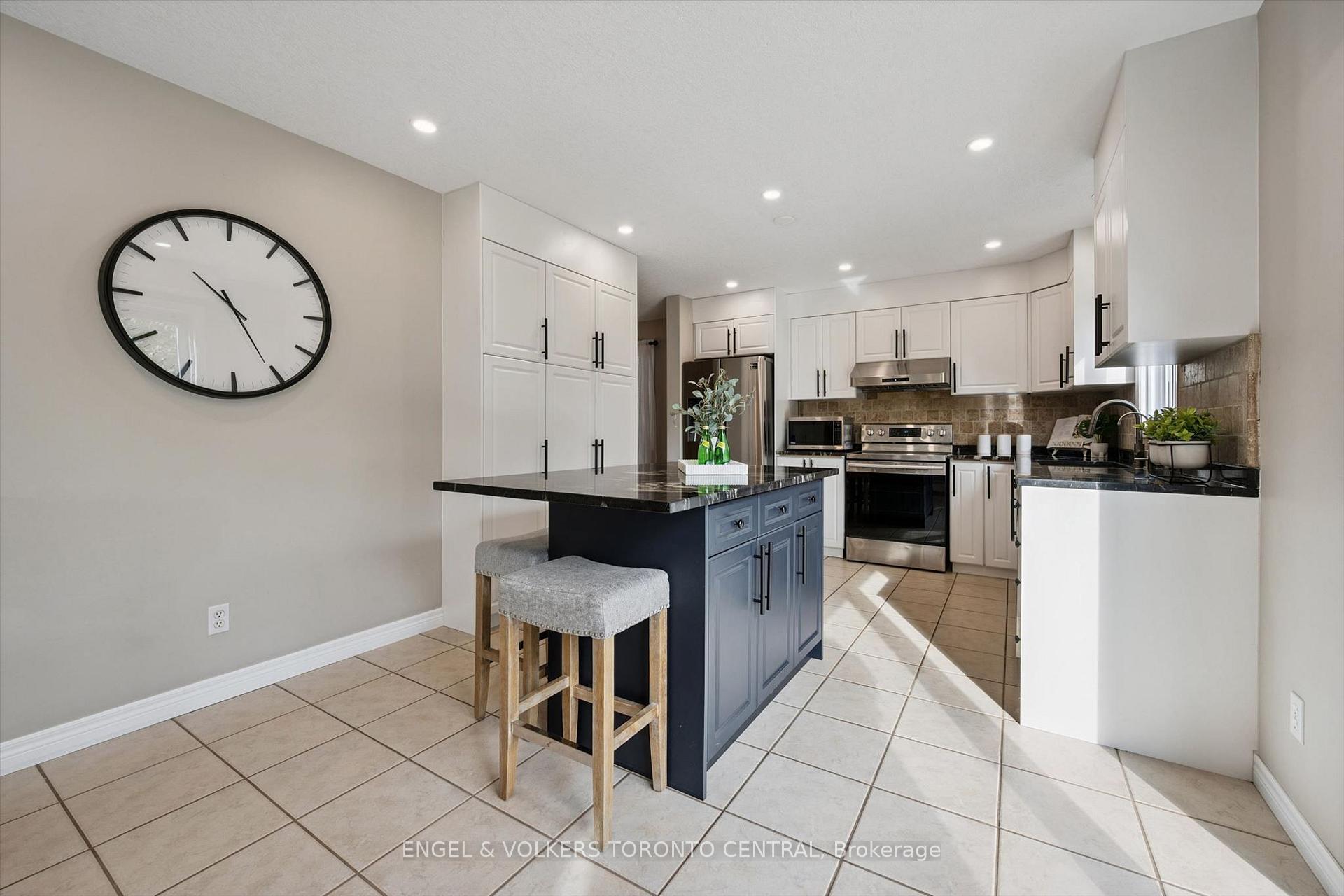 Photo 12 of 653 Rock Point Crescent, Waterloo, Conservation Meadows — HOMEH