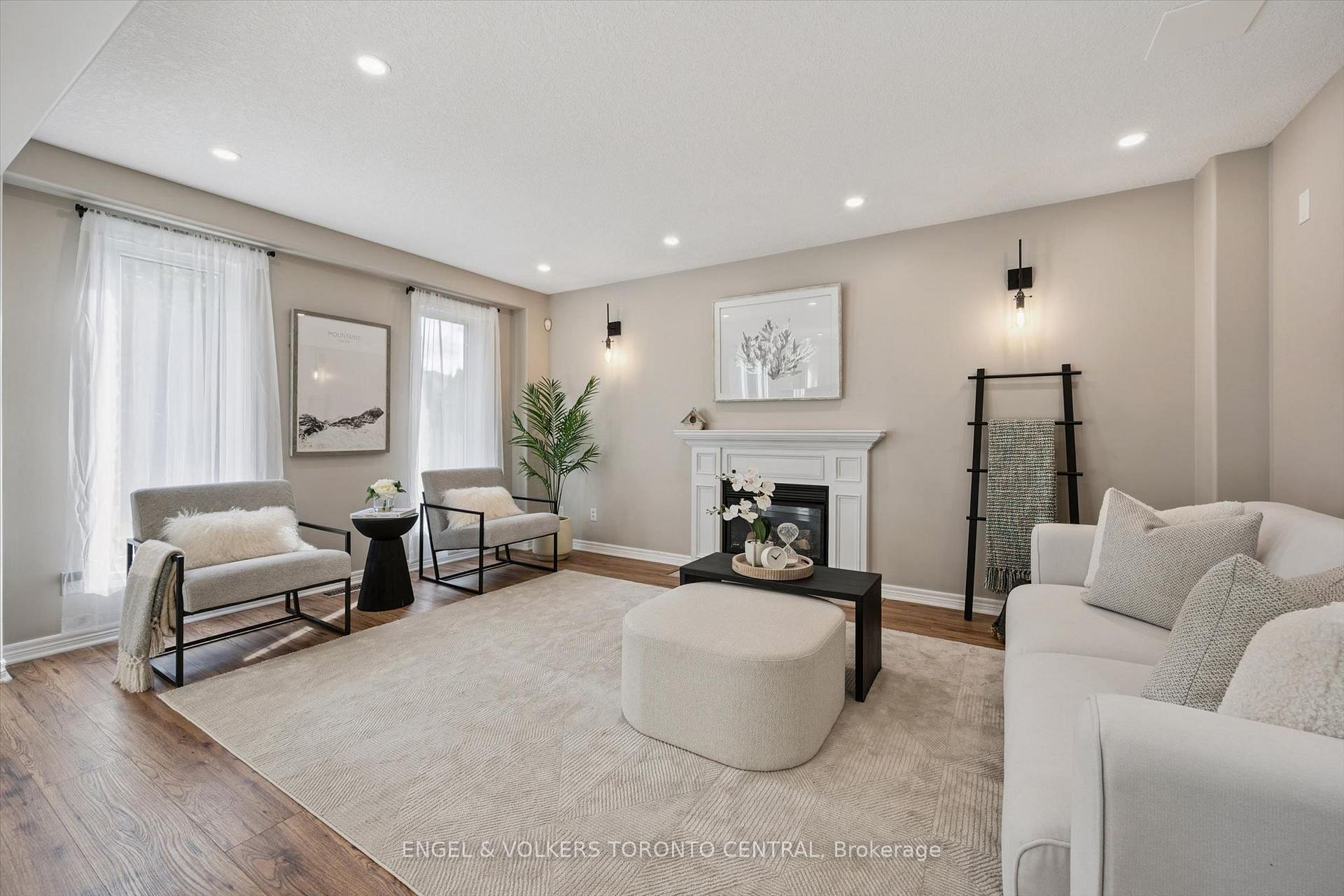 Photo 18 of 653 Rock Point Crescent, Waterloo, Conservation Meadows — HOMEH