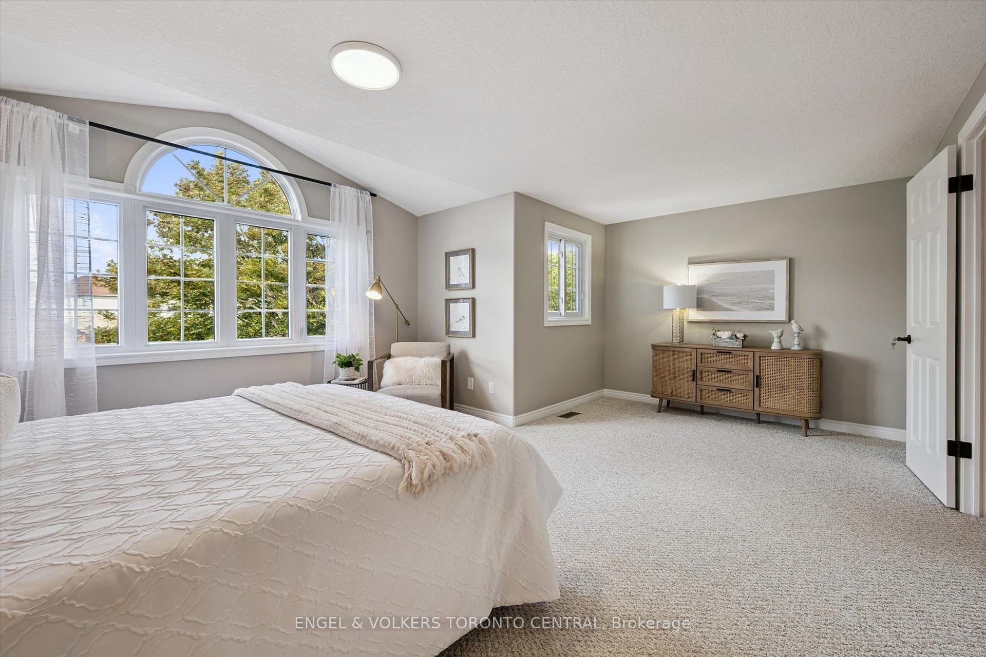 Photo 26 of 653 Rock Point Crescent, Waterloo, Conservation Meadows — HOMEH