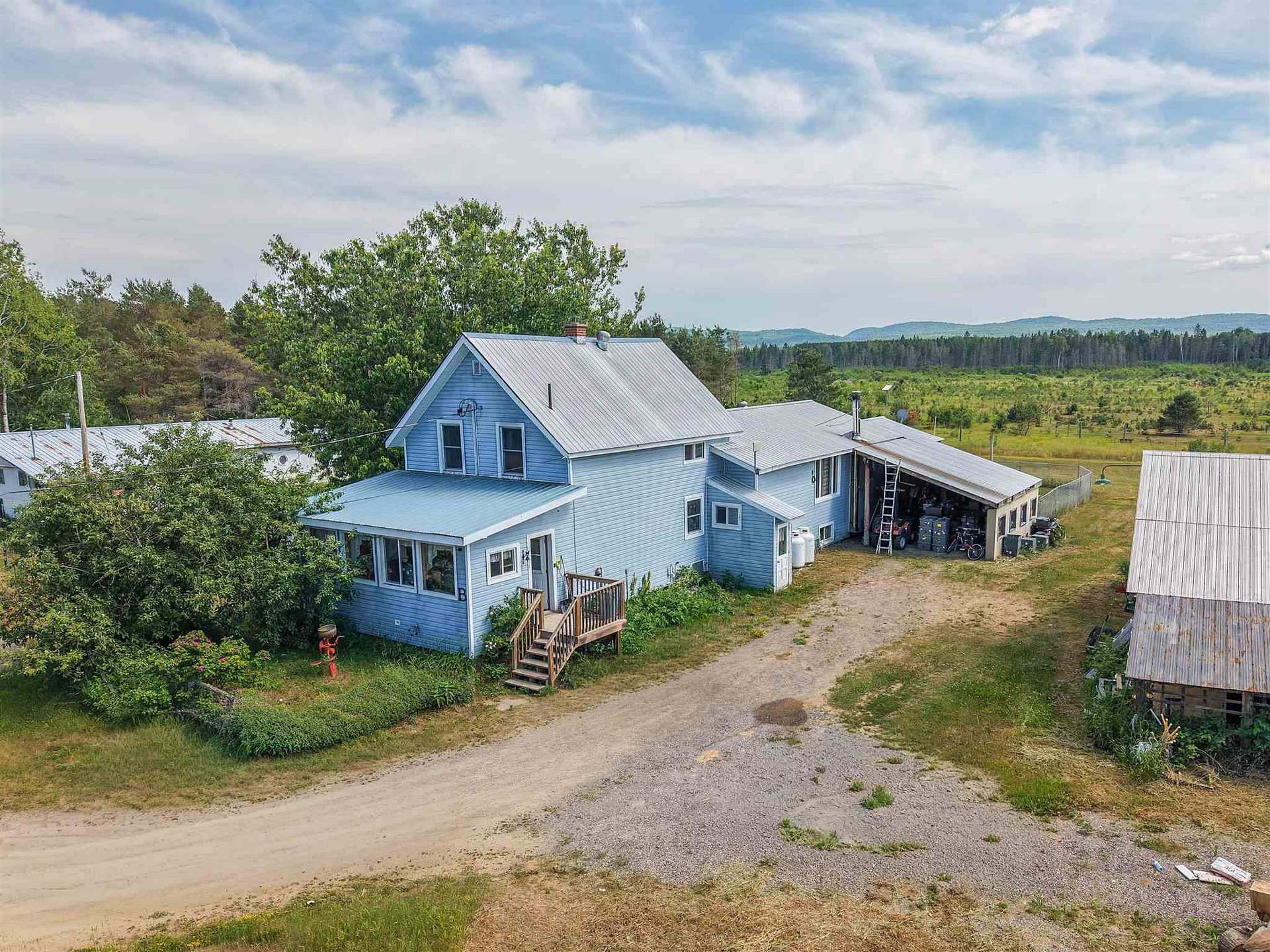 Photo of 833 Highway 552 E