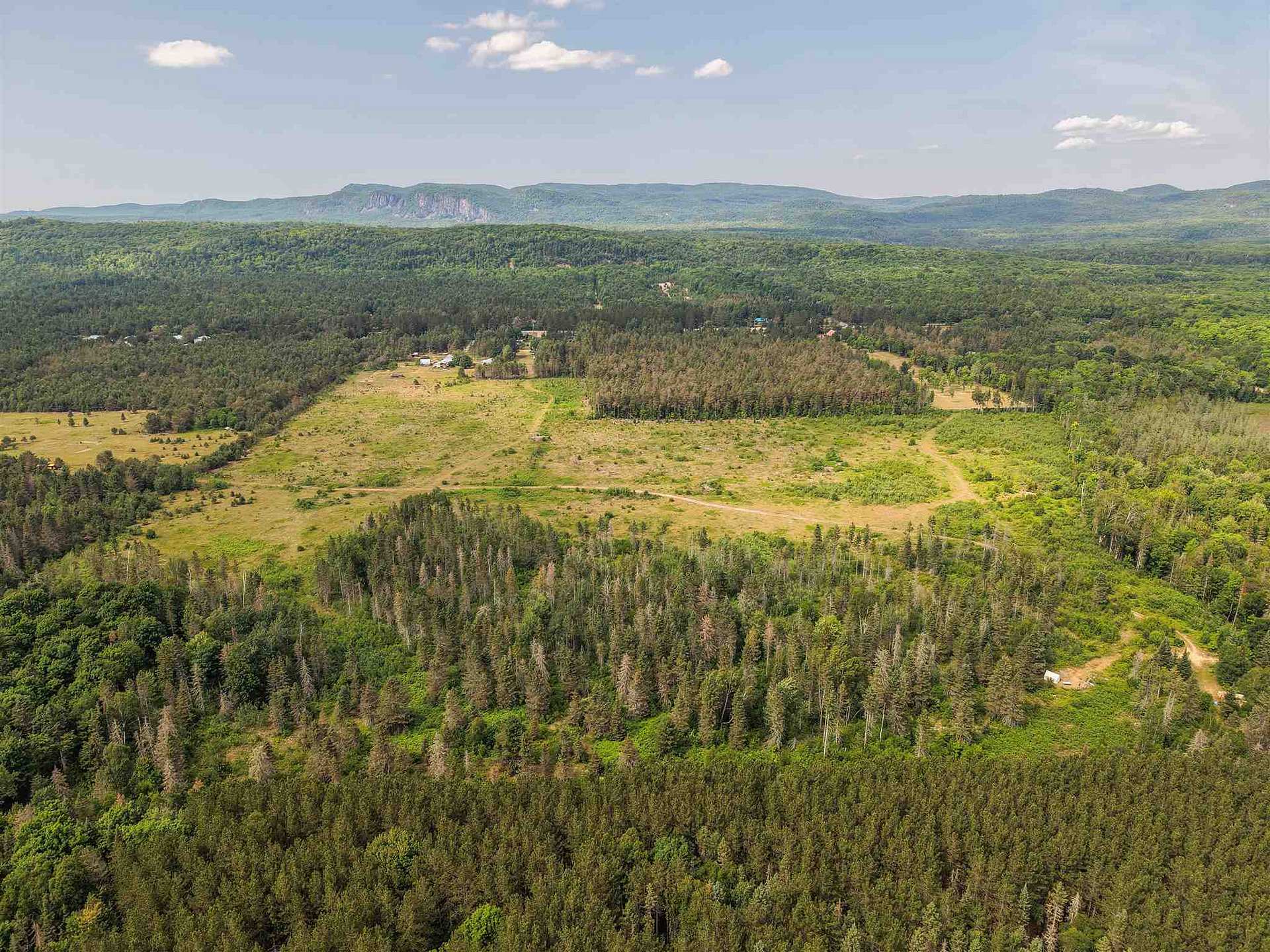 Photo 33 of 833 Highway 552 E, Algoma, Unorganized, North Part, Goulais River — HOMEH