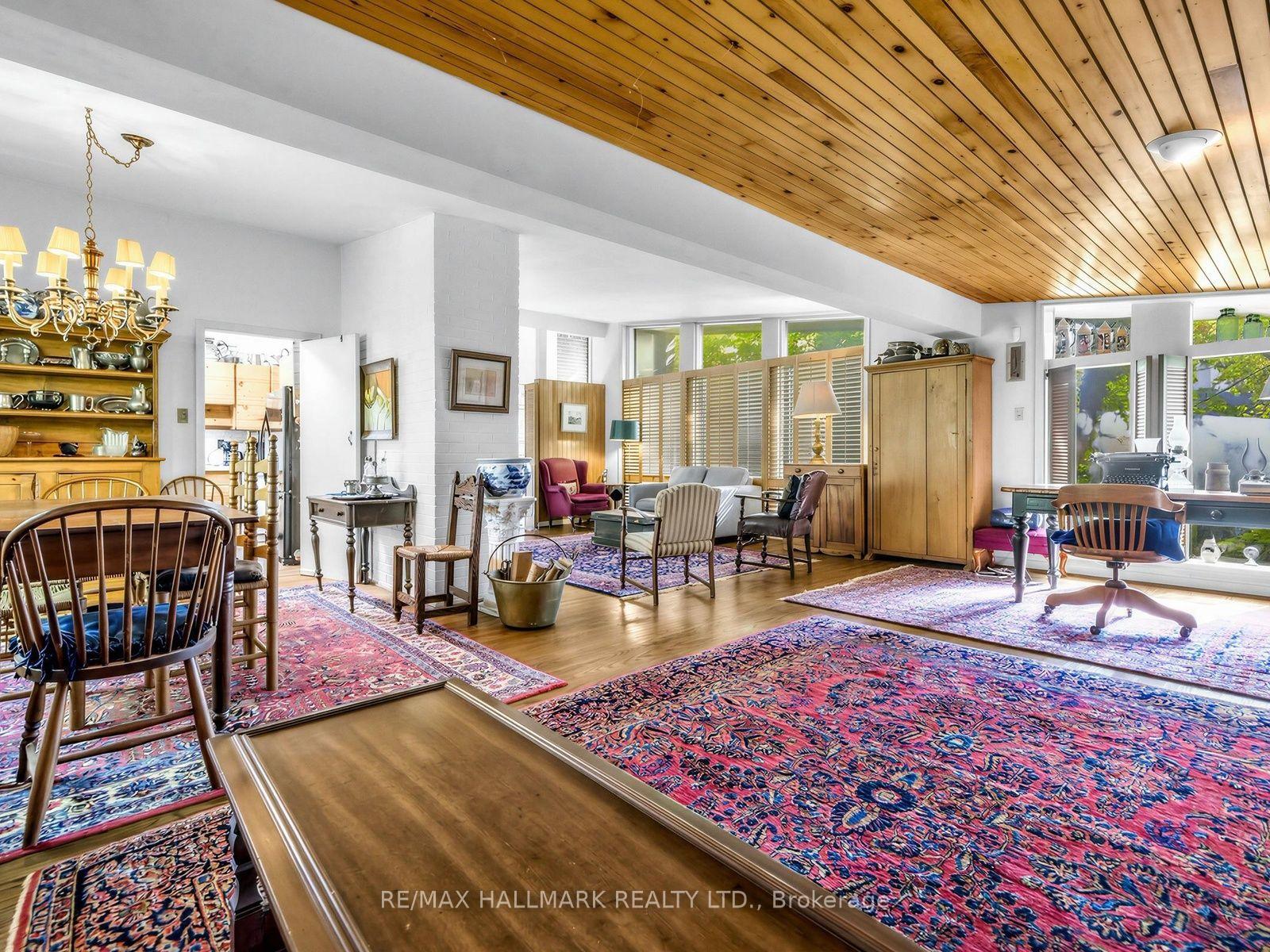 Photo 12 of 91 Larkfield Drive, North York, Banbury-Don Mills — HOMEH