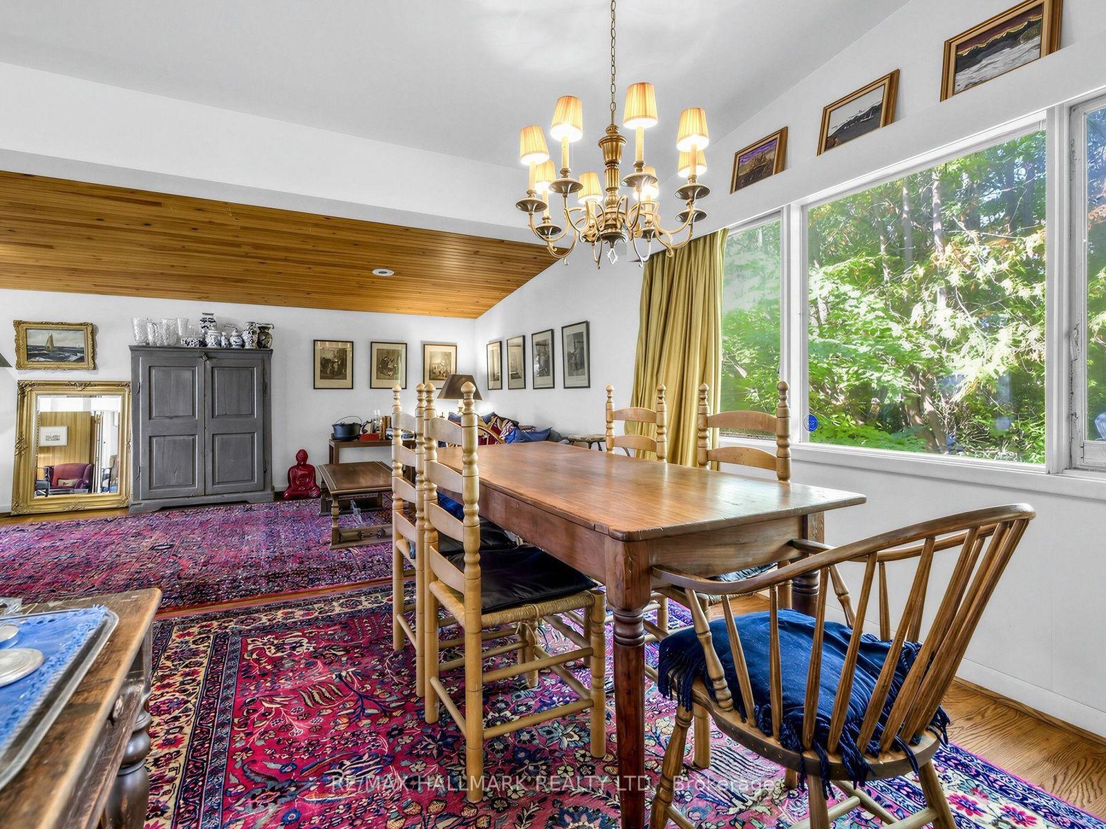 Photo 14 of 91 Larkfield Drive, North York, Banbury-Don Mills — HOMEH