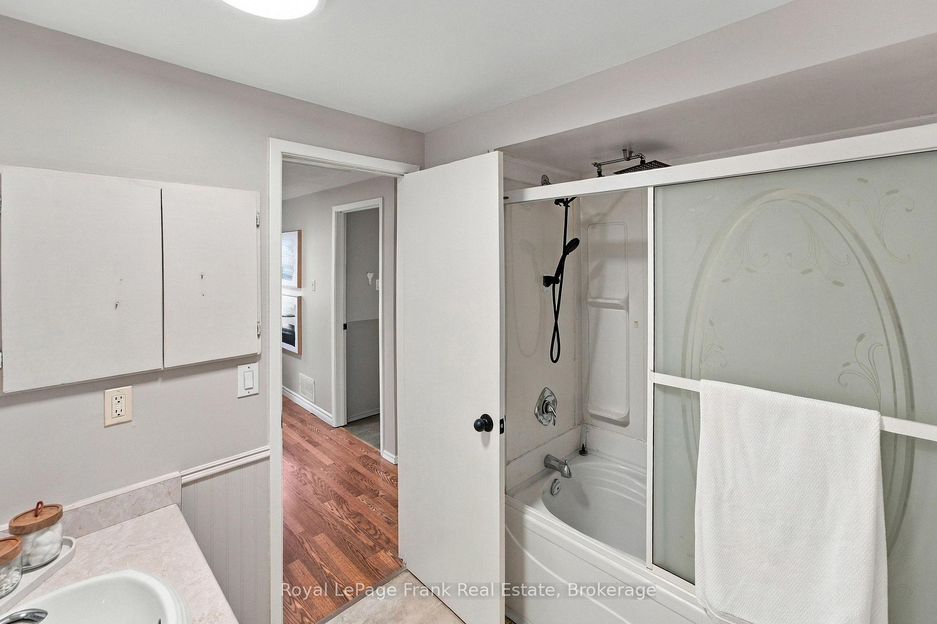 Photo 22 of 694 Hillcroft Street, Oshawa, Eastdale — HOMEH