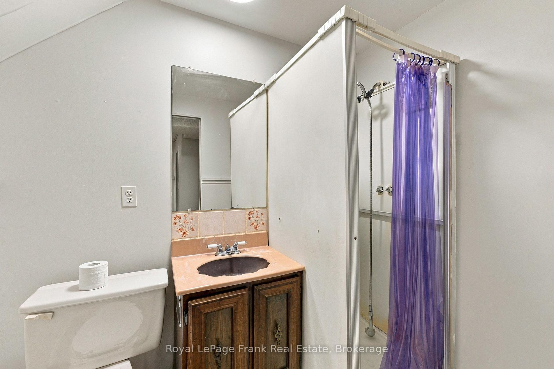 Photo 26 of 694 Hillcroft Street, Oshawa, Eastdale — HOMEH