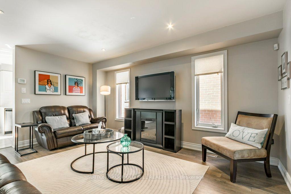 Photo 9 of 59 Senator Way, Caledon, Bolton North — HOMEH