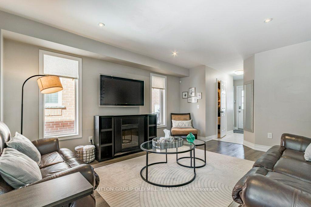 Photo 11 of 59 Senator Way, Caledon, Bolton North — HOMEH