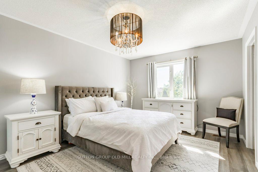 Photo 19 of 59 Senator Way, Caledon, Bolton North — HOMEH