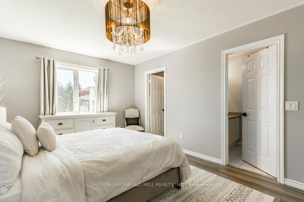 Photo 20 of 59 Senator Way, Caledon, Bolton North — HOMEH