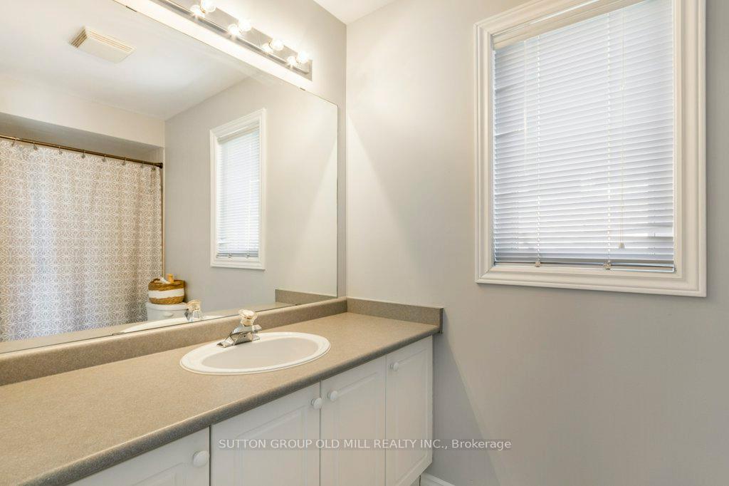 Photo 23 of 59 Senator Way, Caledon, Bolton North — HOMEH