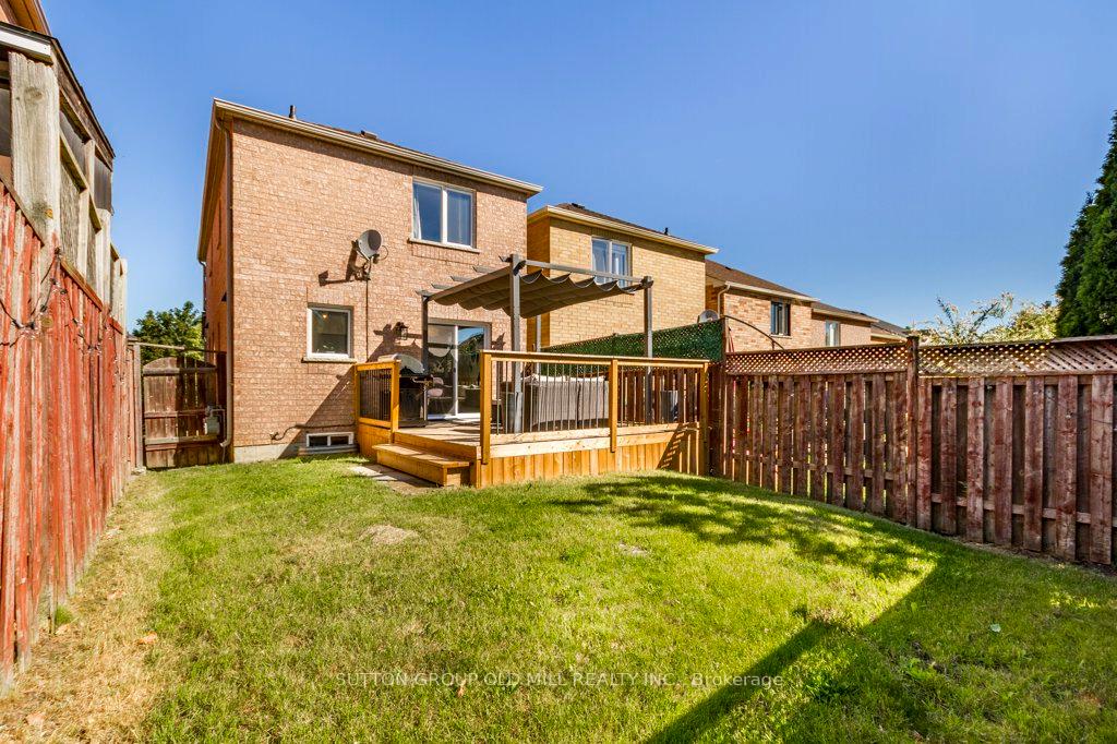 Photo 33 of 59 Senator Way, Caledon, Bolton North — HOMEH