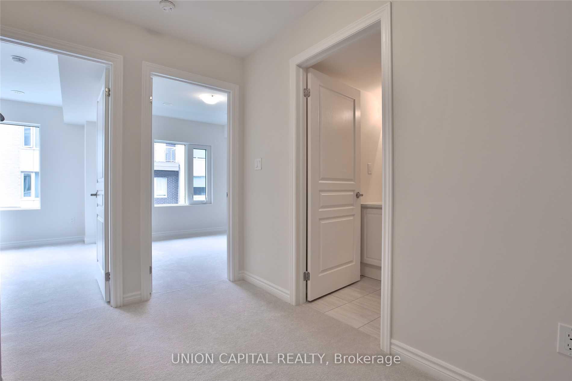 Photo 11 of Unit 16, 18 Applewood Lane, Etobicoke, Etobicoke West Mall — HOMEH