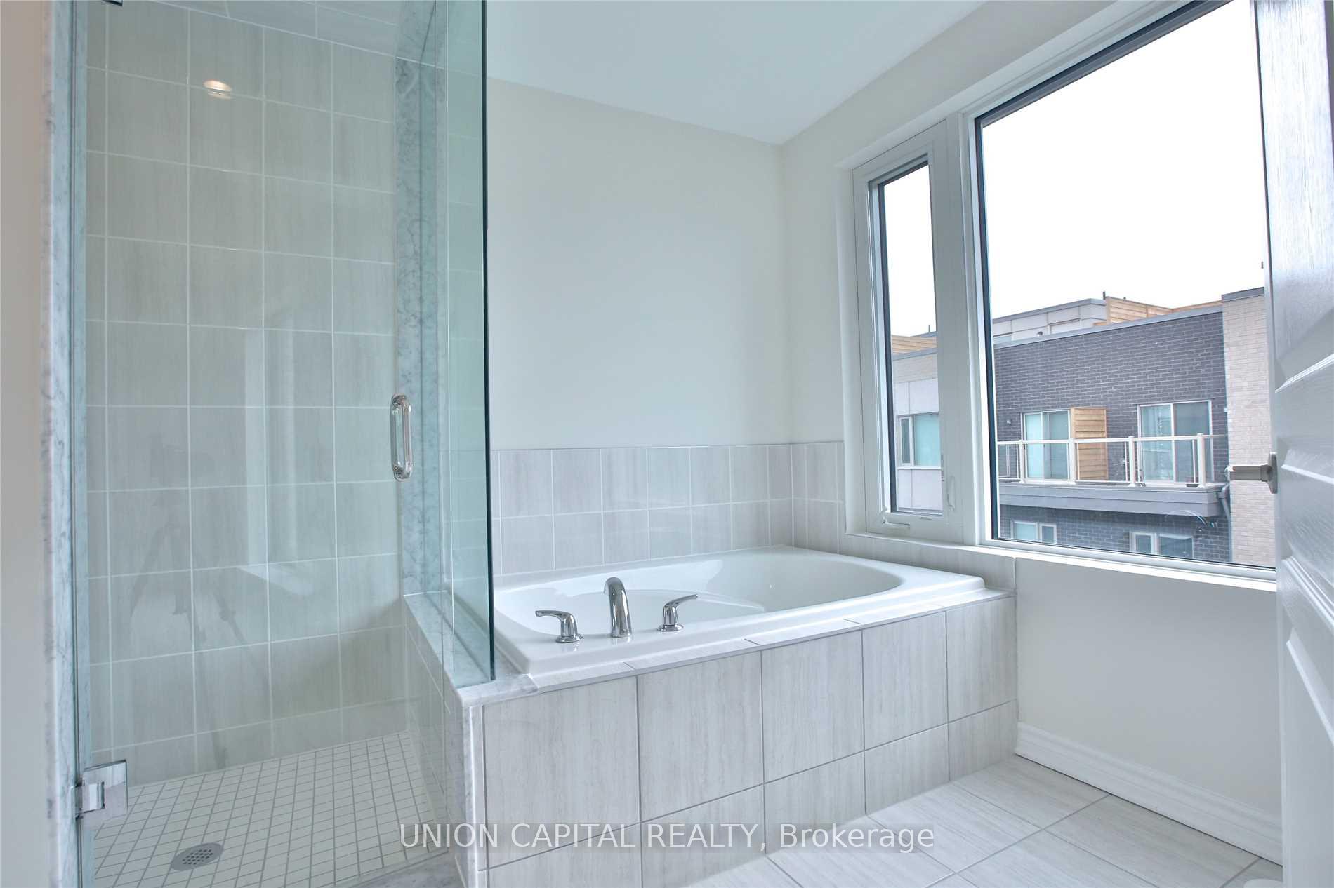 Photo 18 of Unit 16, 18 Applewood Lane, Etobicoke, Etobicoke West Mall — HOMEH