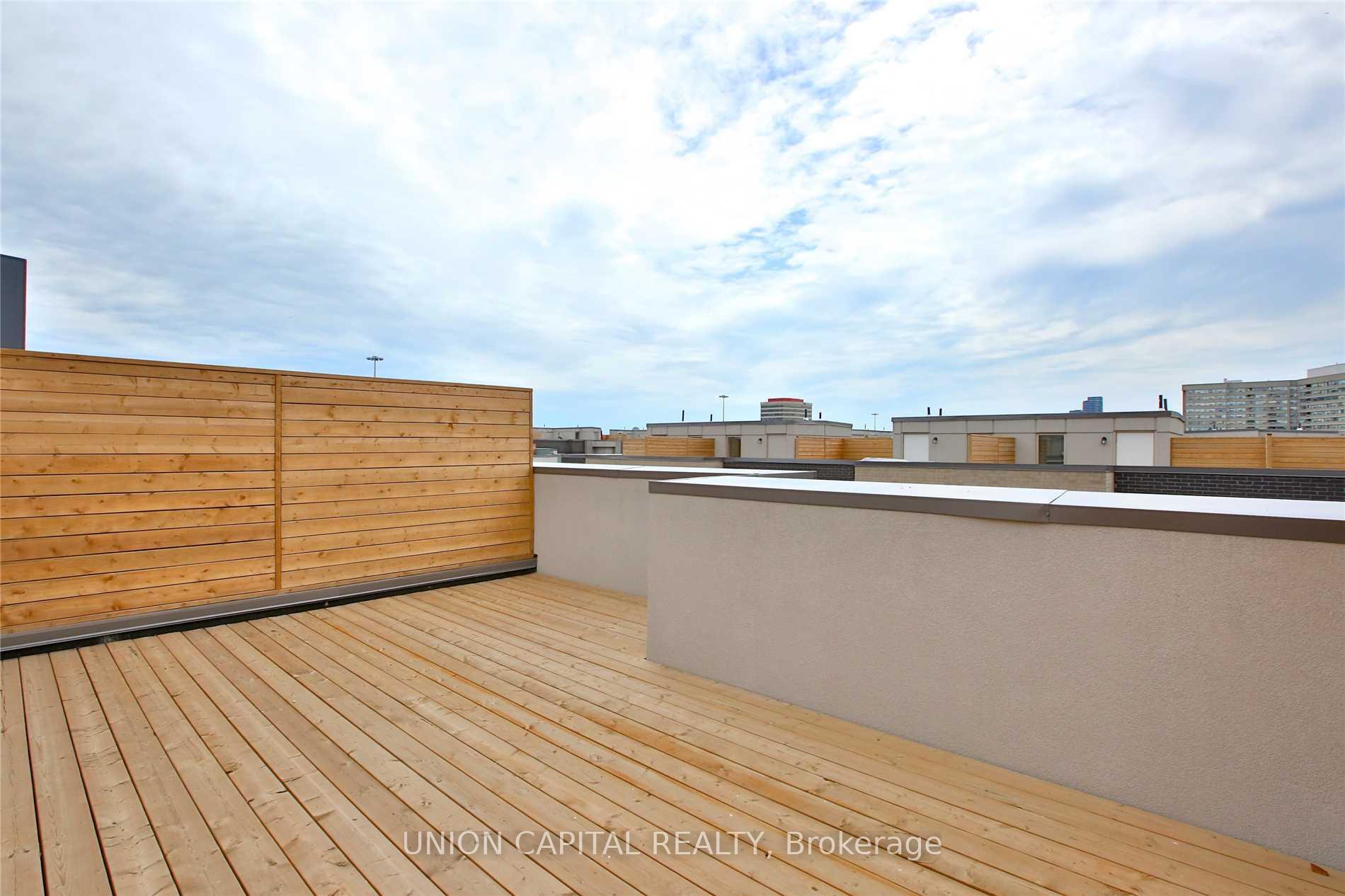 Photo 19 of Unit 16, 18 Applewood Lane, Etobicoke, Etobicoke West Mall — HOMEH