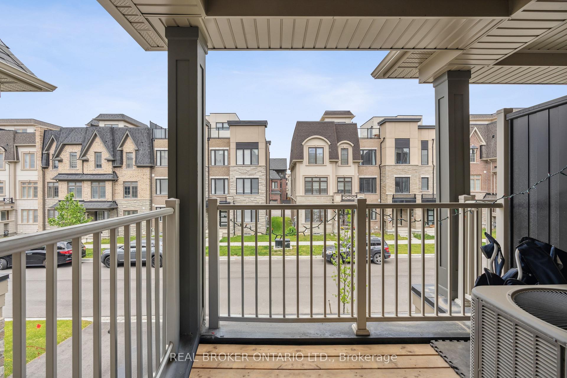 Photo 16 of 92 William Shearn Crescent, Markham, Angus Glen — HOMEH
