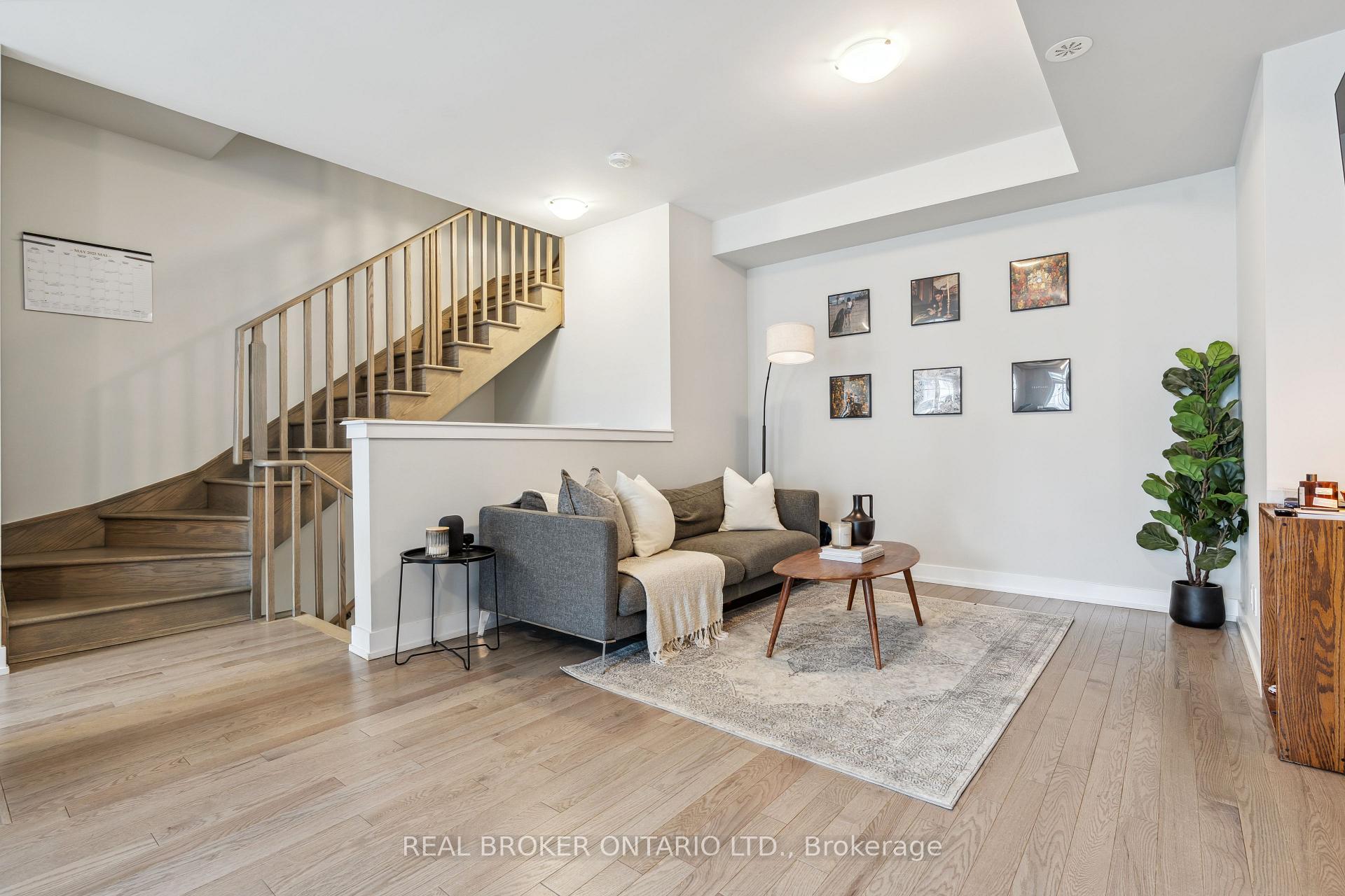 Photo 18 of 92 William Shearn Crescent, Markham, Angus Glen — HOMEH
