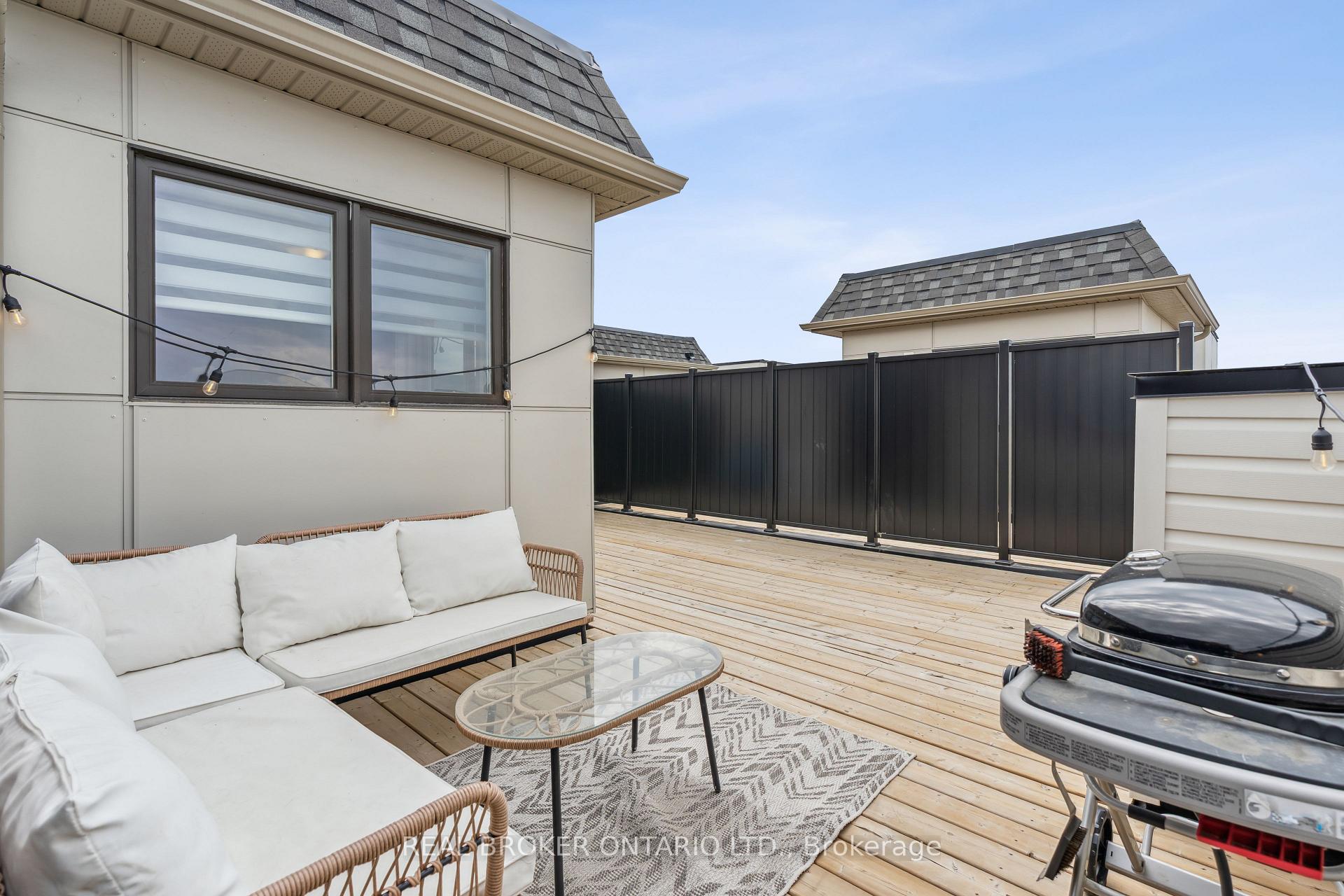 Photo 32 of 92 William Shearn Crescent, Markham, Angus Glen — HOMEH