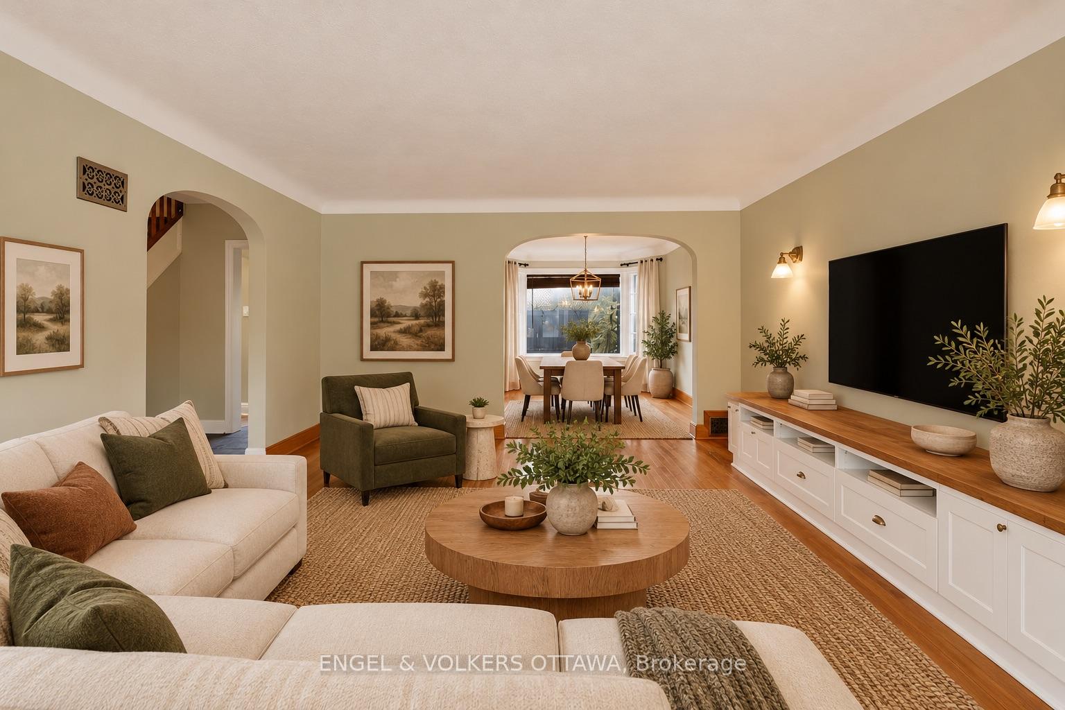 Photo of 139 Renfrew Avenue