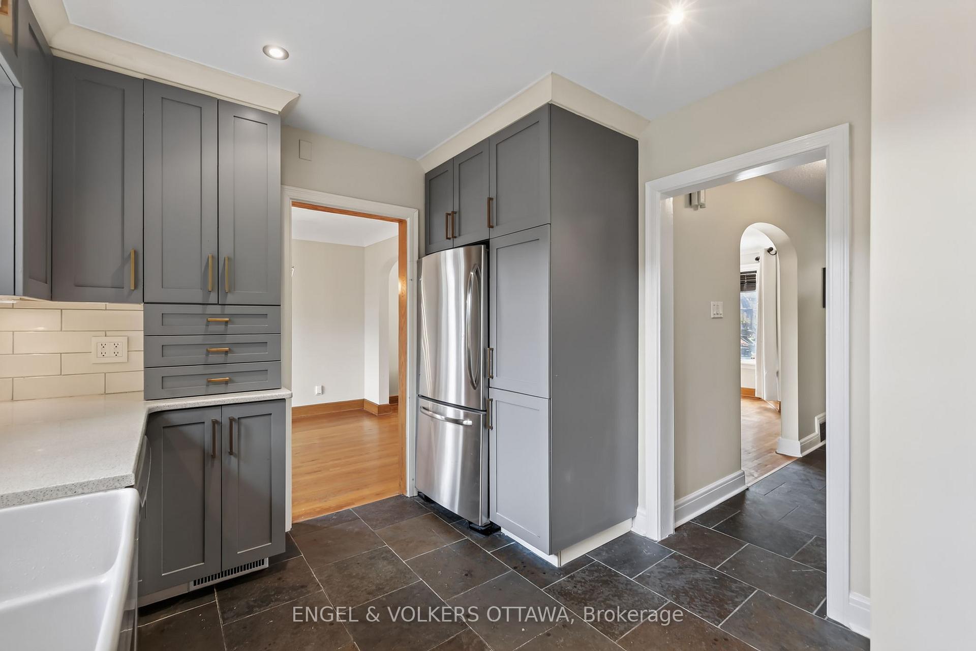 Photo 14 of 139 Renfrew Avenue, Ottawa, Glebe — HOMEH
