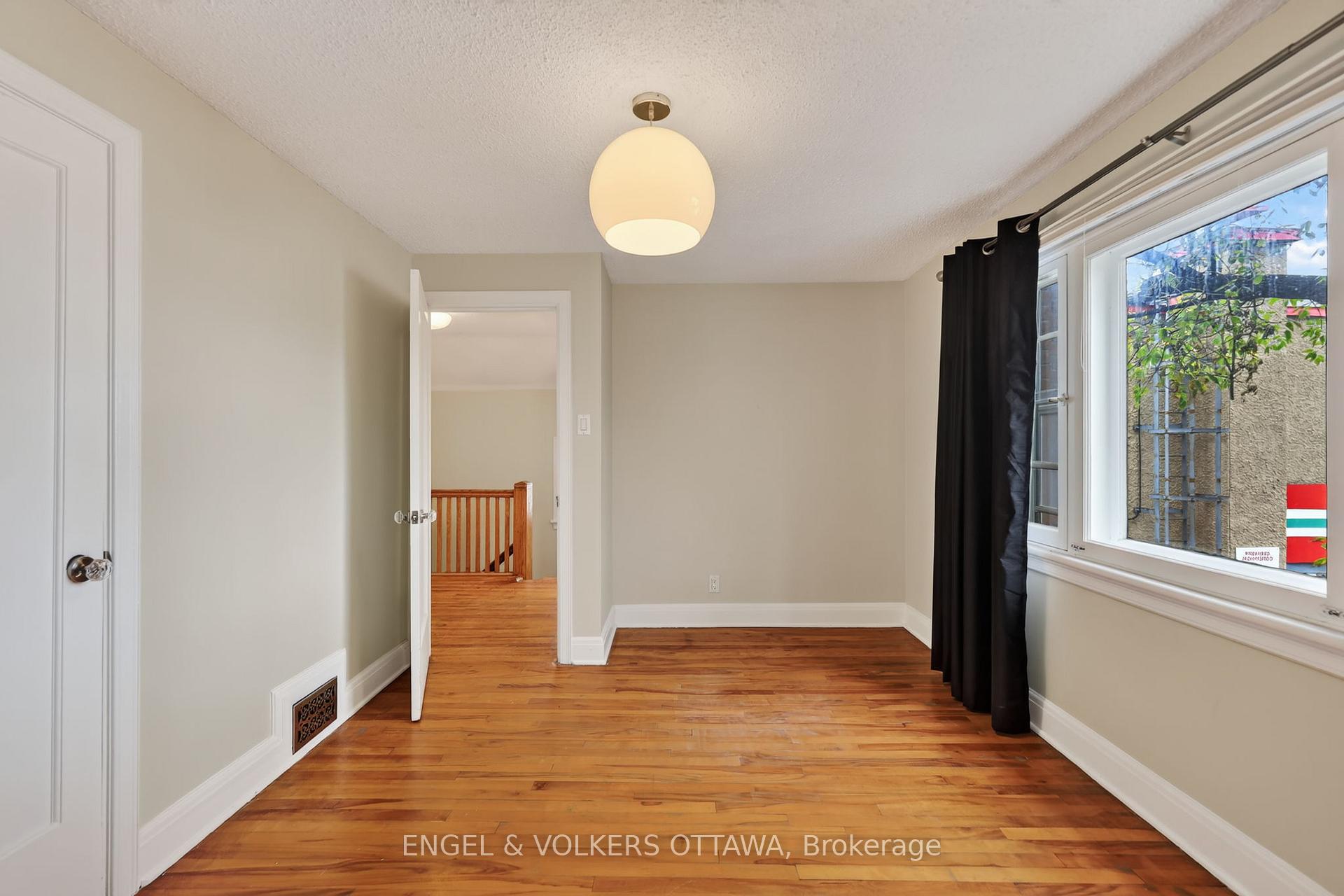 Photo 21 of 139 Renfrew Avenue, Ottawa, Glebe — HOMEH