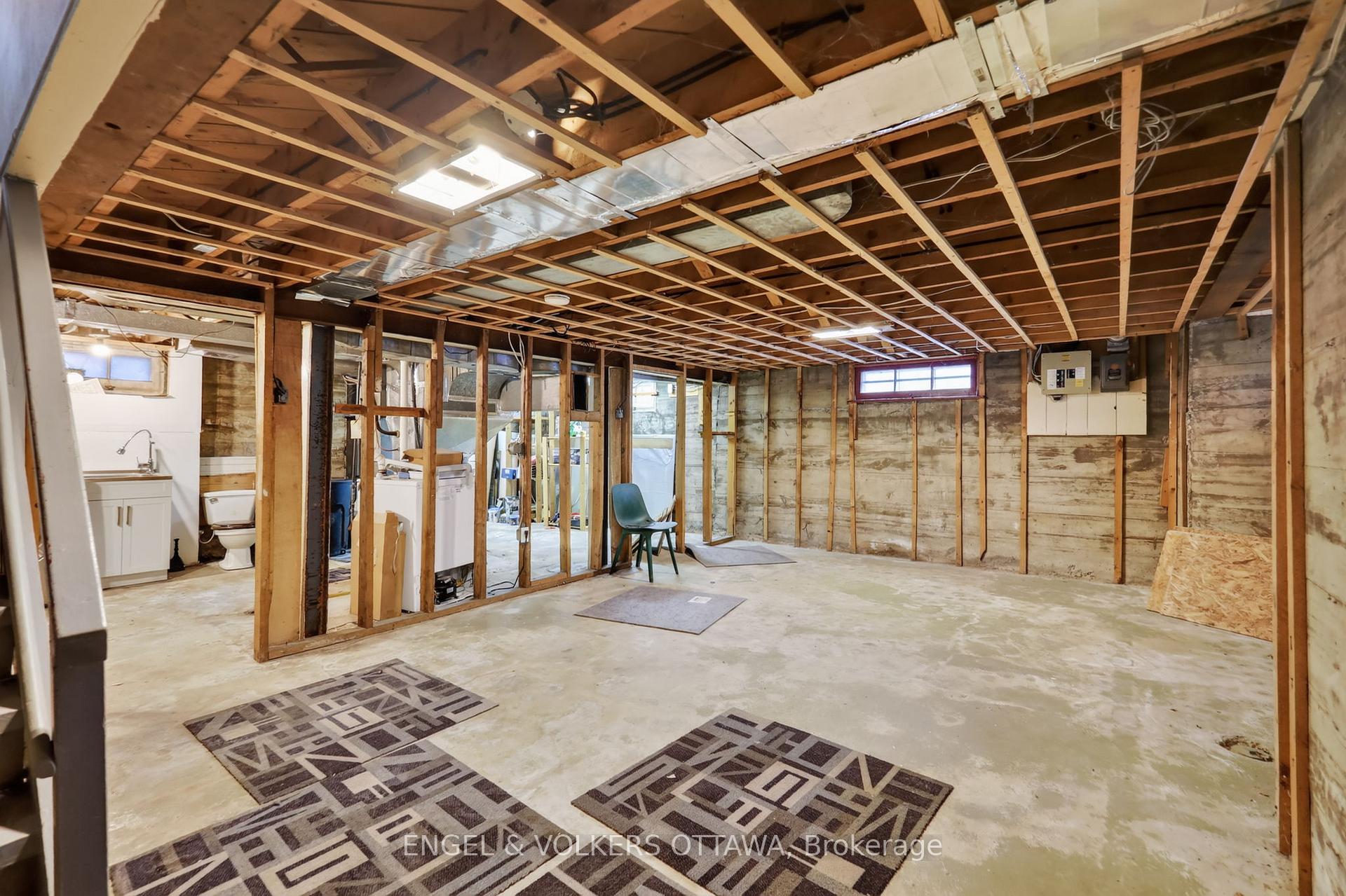 Photo 28 of 139 Renfrew Avenue, Ottawa, Glebe — HOMEH