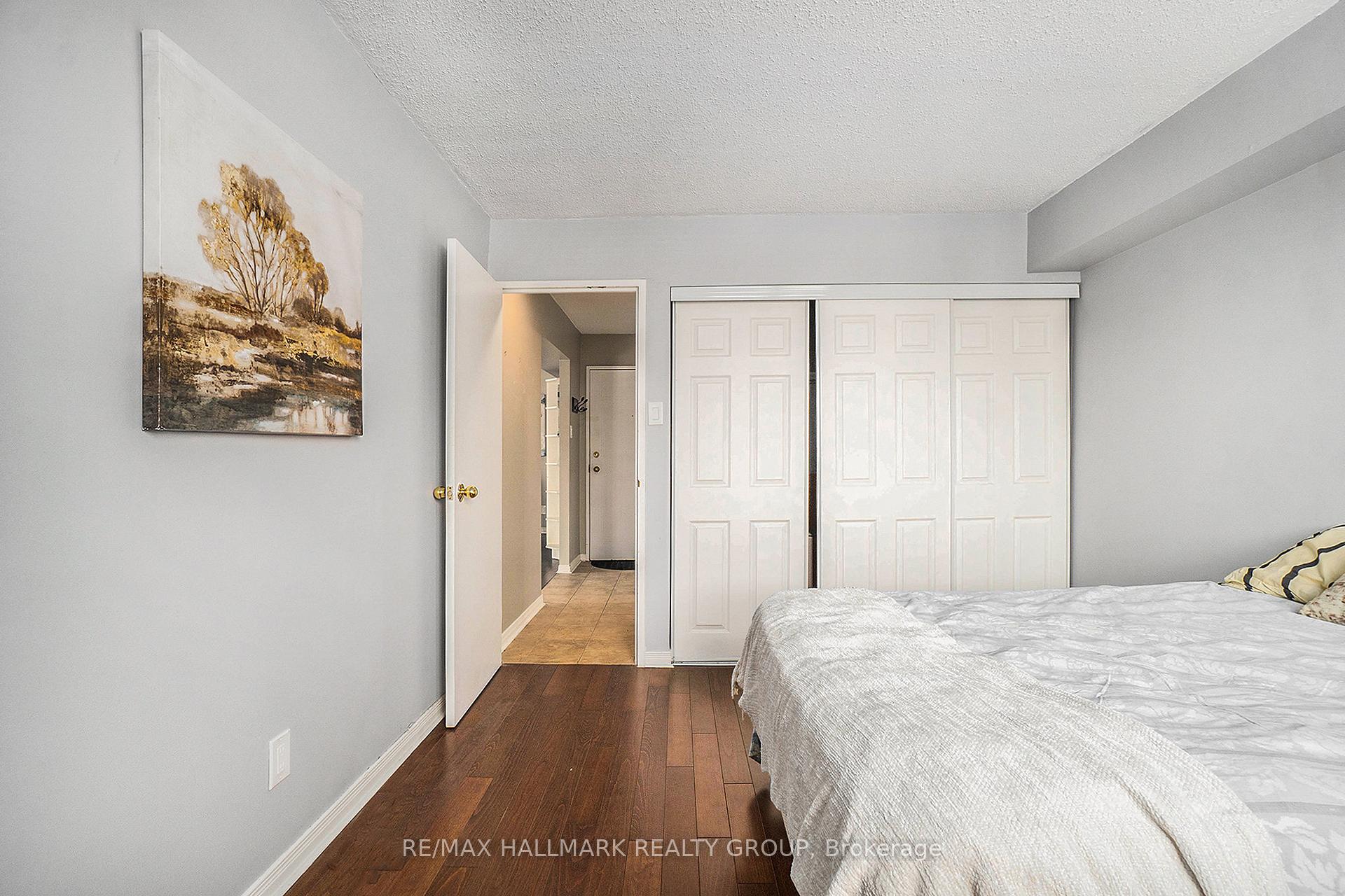 Photo 13 of Unit 1102, 200 Bay Street, Ottawa, Ottawa Centre — HOMEH