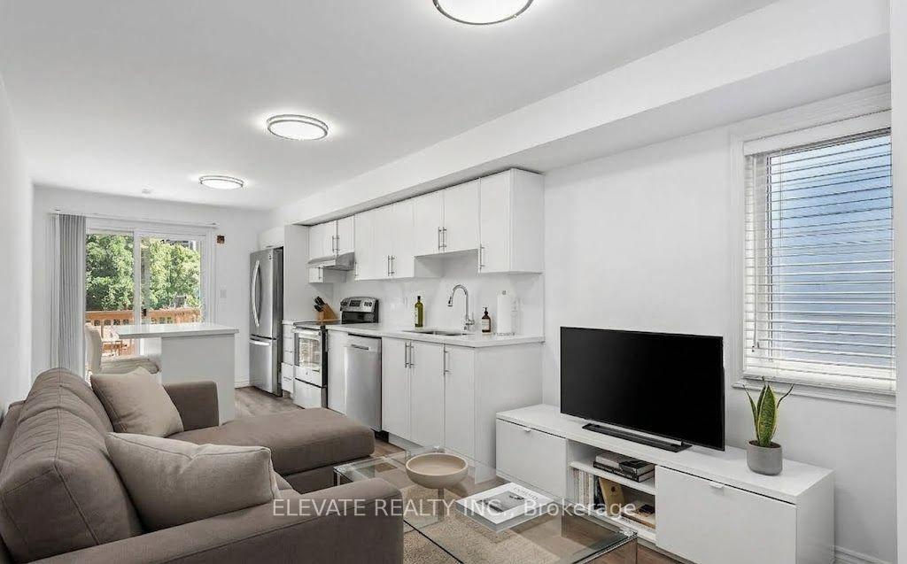 Photo of Unit Second Floor, 123 Lansdowne Avenue