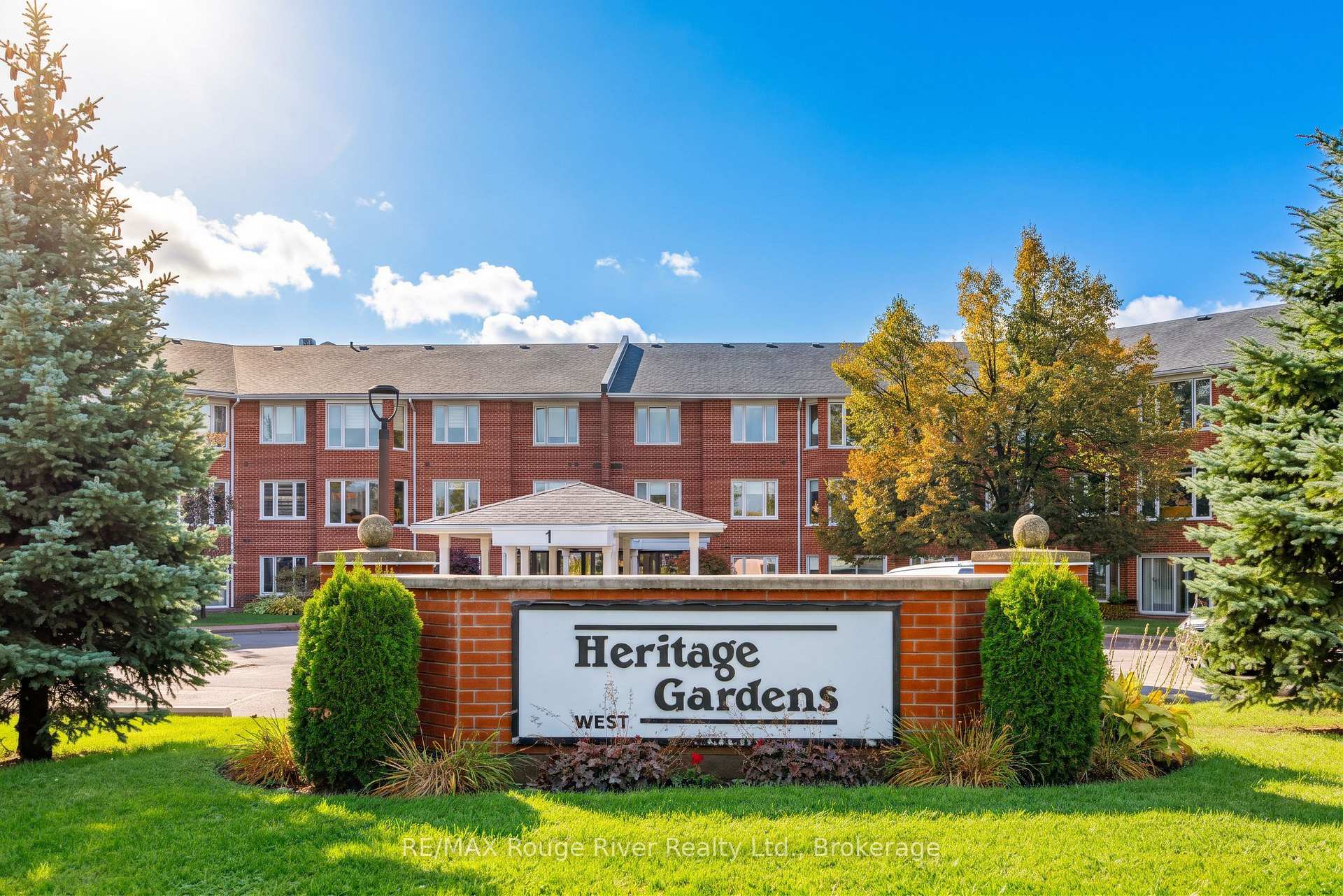 Photo 2 of Unit 207, 1 Heritage Way, Kawartha Lakes, Lindsay — HOMEH