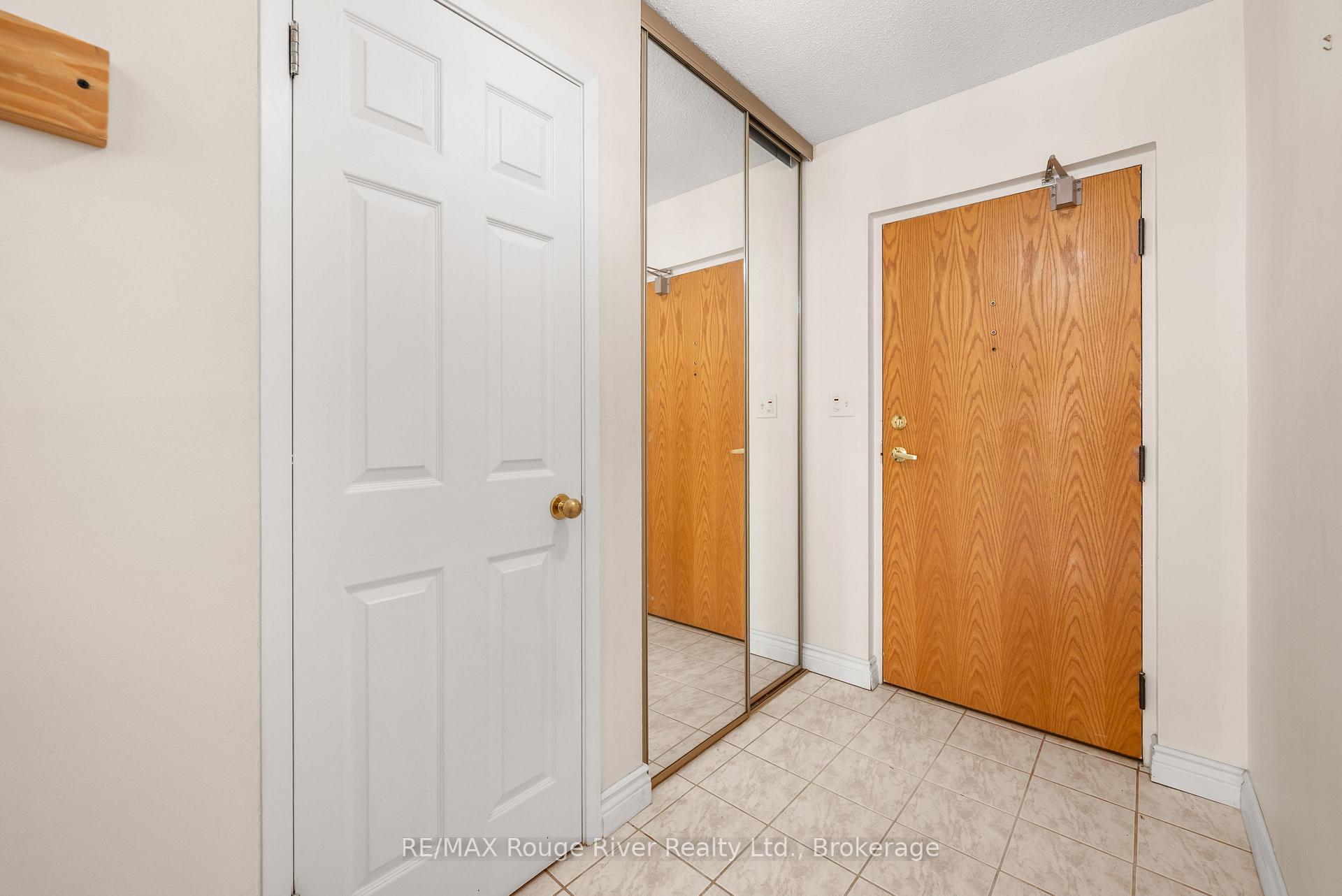 Photo 10 of Unit 207, 1 Heritage Way, Kawartha Lakes, Lindsay — HOMEH