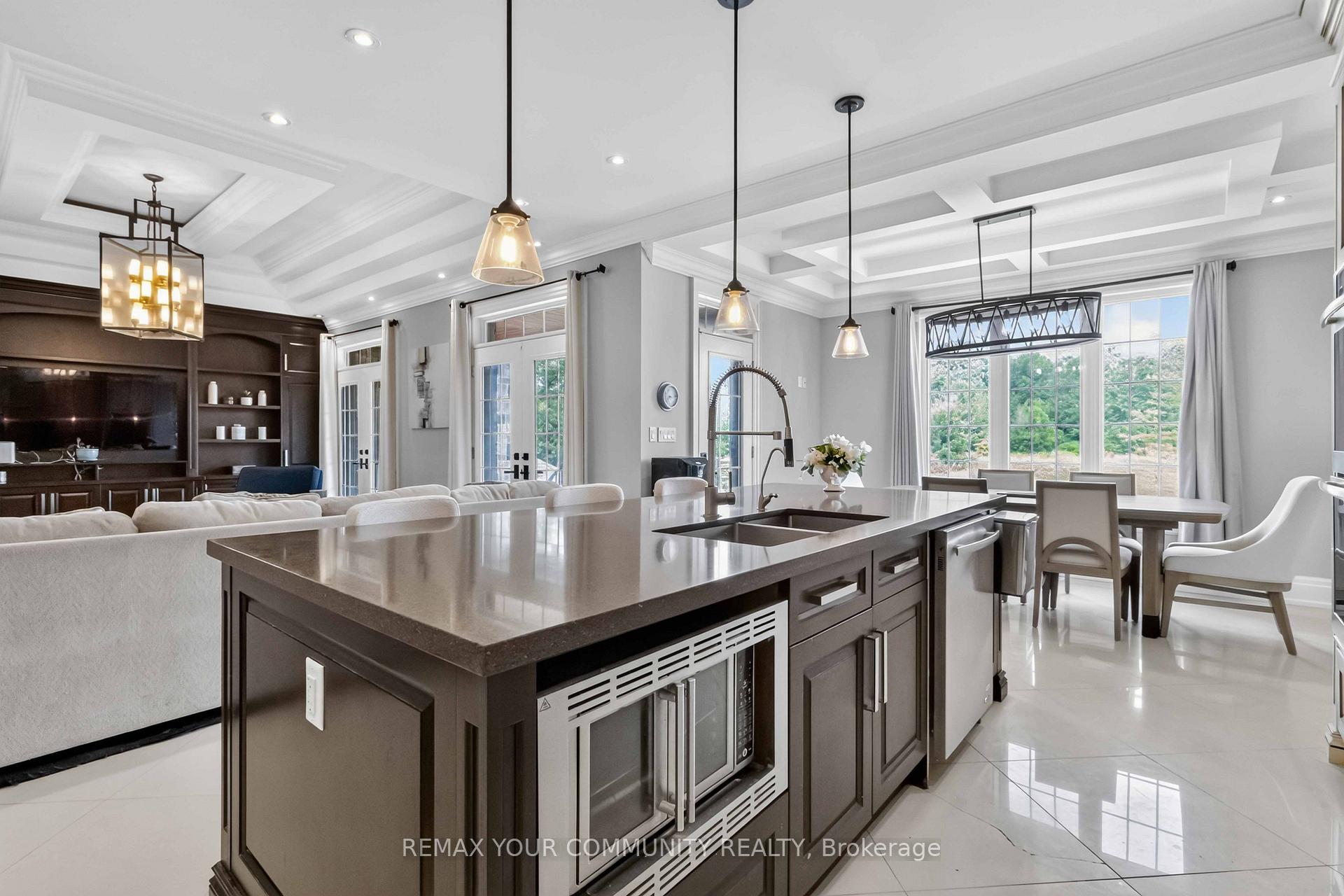 Photo 12 of 20111 Bathurst Street E, East Gwillimbury, Holland Landing — HOMEH