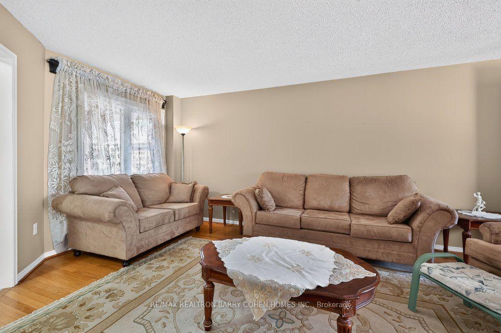 Photo 6 of 2528 Willowburne Drive, Mississauga, Central Erin Mills — HOMEH