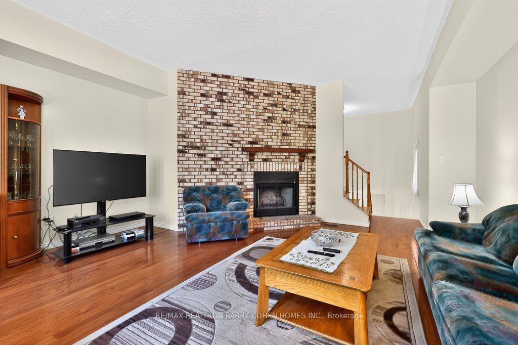 Photo 18 of 2528 Willowburne Drive, Mississauga, Central Erin Mills — HOMEH