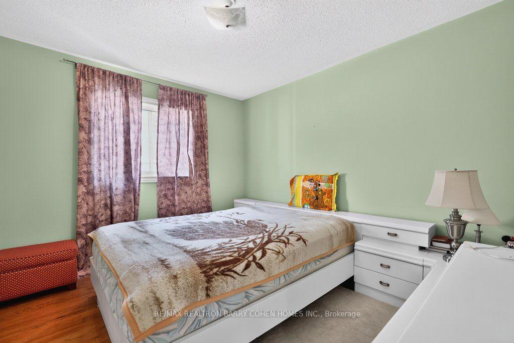 Photo 24 of 2528 Willowburne Drive, Mississauga, Central Erin Mills — HOMEH