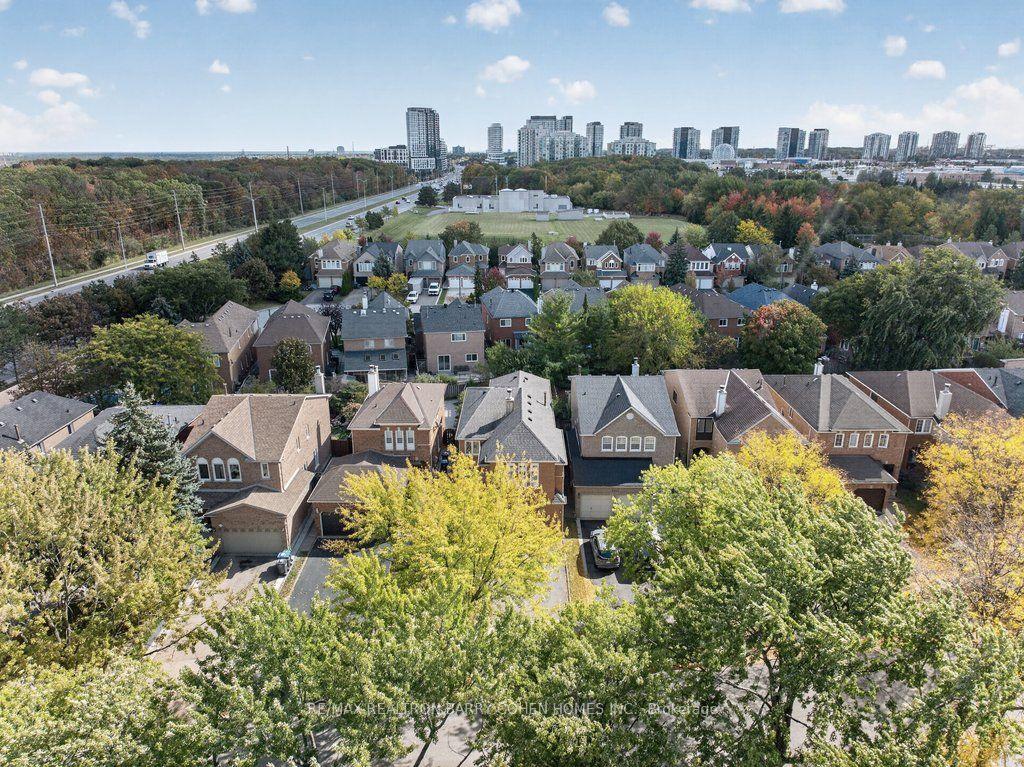 Photo 33 of 2528 Willowburne Drive, Mississauga, Central Erin Mills — HOMEH