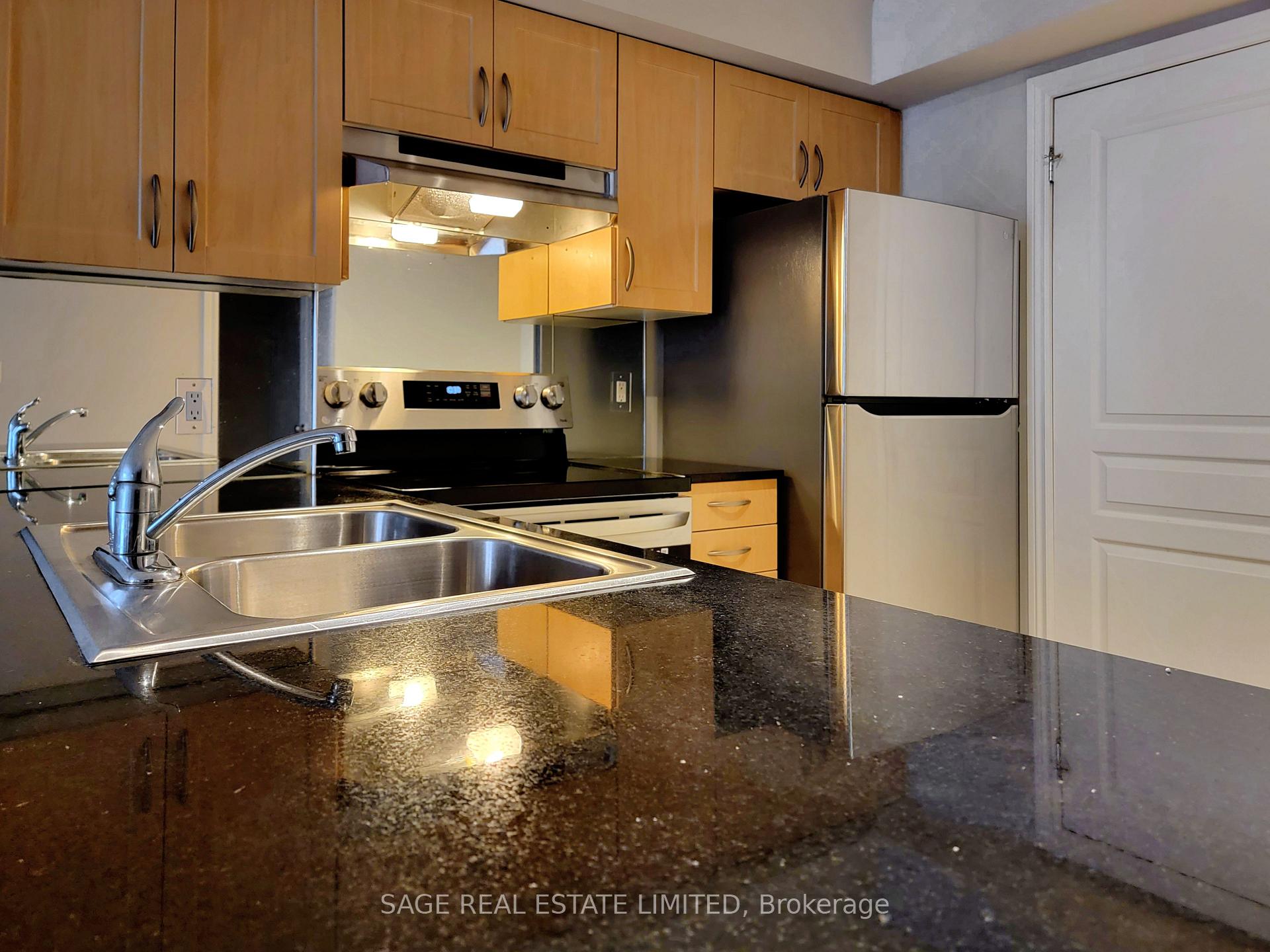 Photo 5 of Unit 1505, 801 Bay Street, Toronto, Bay Street Corridor — HOMEH