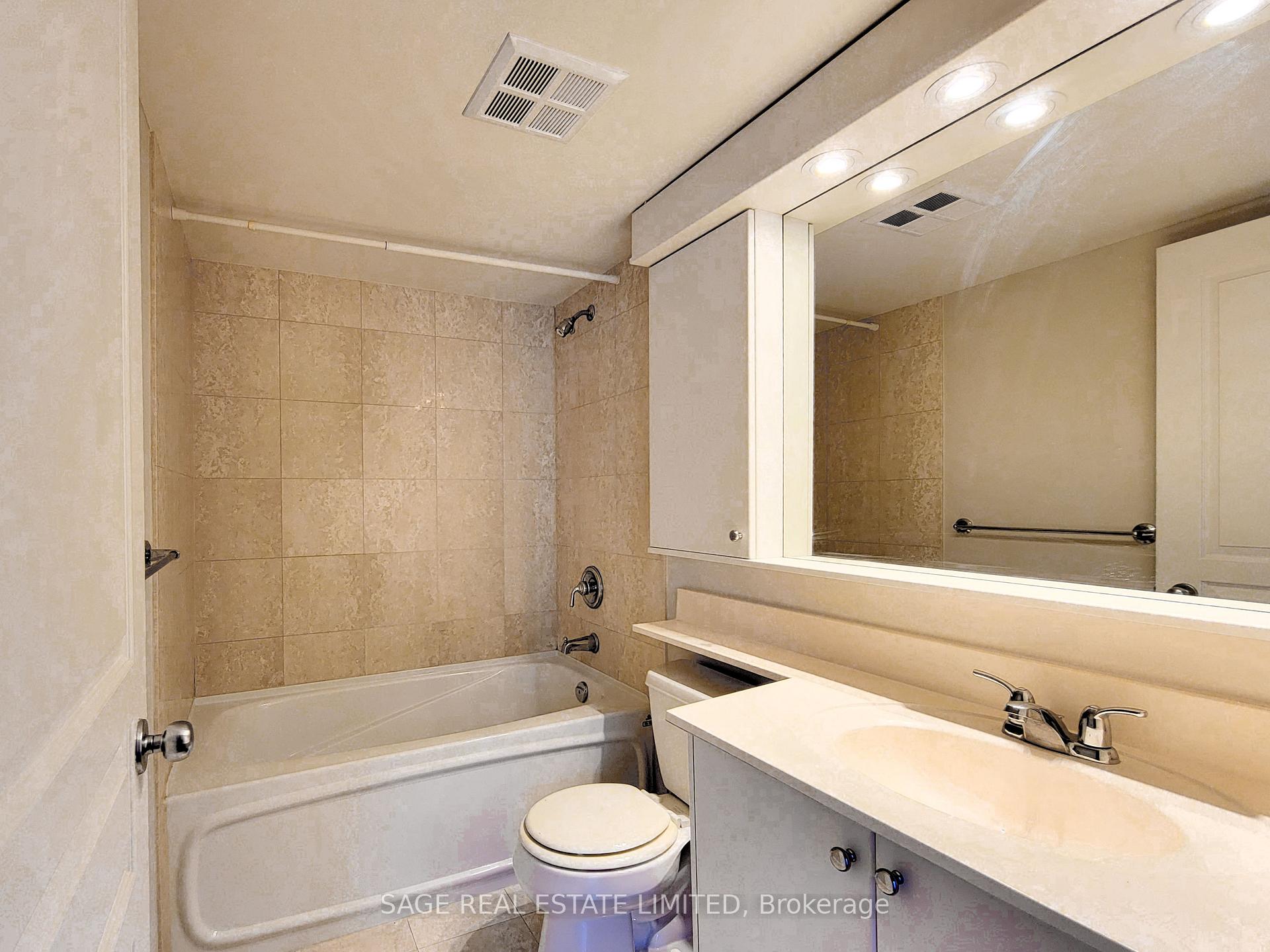 Photo 12 of Unit 1505, 801 Bay Street, Toronto, Bay Street Corridor — HOMEH