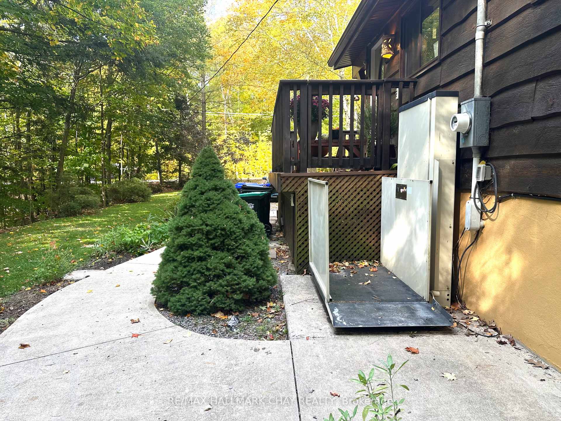 Photo 30 of 691 Rue Lafontaine Road W, Tiny, Rural Tiny — HOMEH