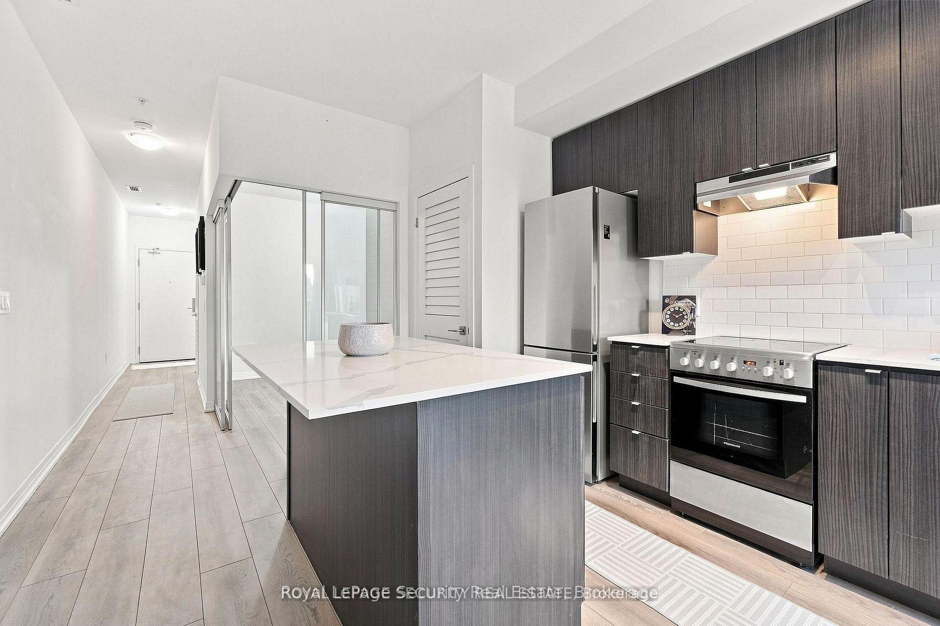 Photo 11 of Unit 110, 408 Browns Line, Etobicoke, Alderwood — HOMEH