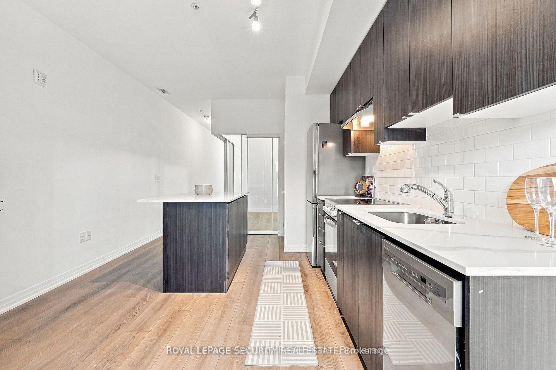 Photo 13 of Unit 110, 408 Browns Line, Etobicoke, Alderwood — HOMEH