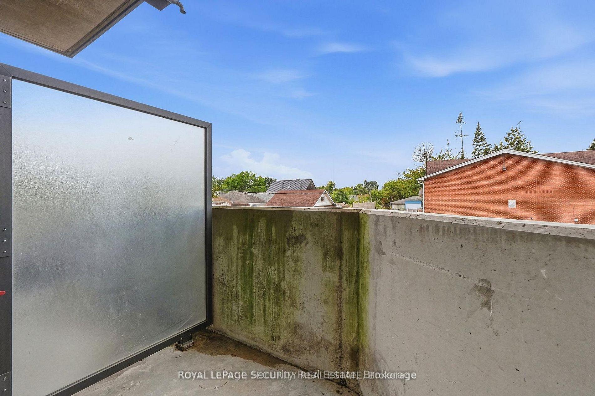 Photo 22 of Unit 110, 408 Browns Line, Etobicoke, Alderwood — HOMEH