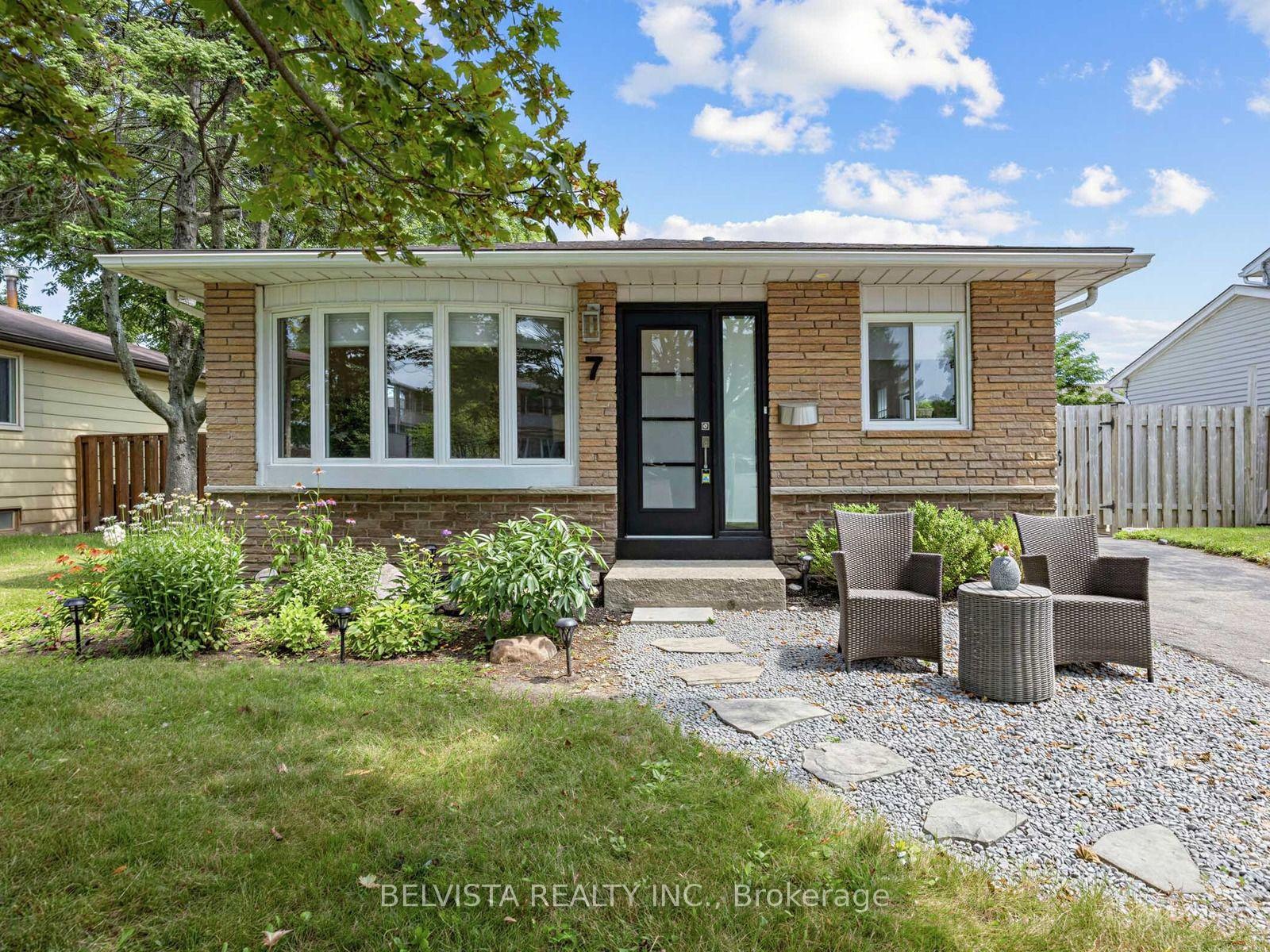 Photo 2 of 7 Agate Road, Ajax, South West — HOMEH