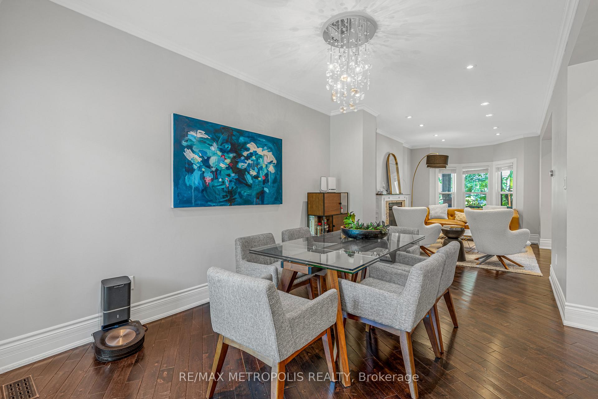 Photo 9 of 26 Algonquin Avenue, Toronto, High Park-Swansea — HOMEH