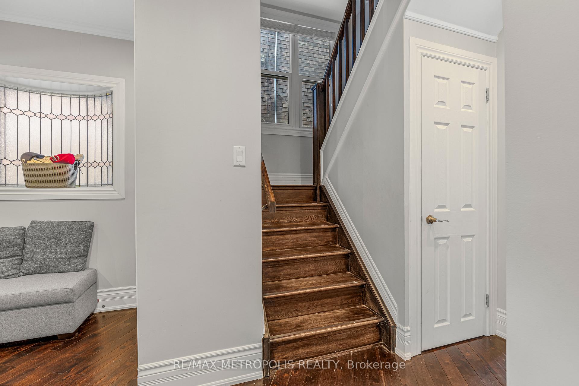 Photo 15 of 26 Algonquin Avenue, Toronto, High Park-Swansea — HOMEH