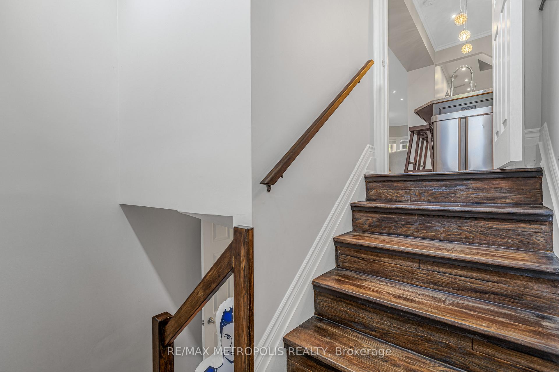 Photo 31 of 26 Algonquin Avenue, Toronto, High Park-Swansea — HOMEH
