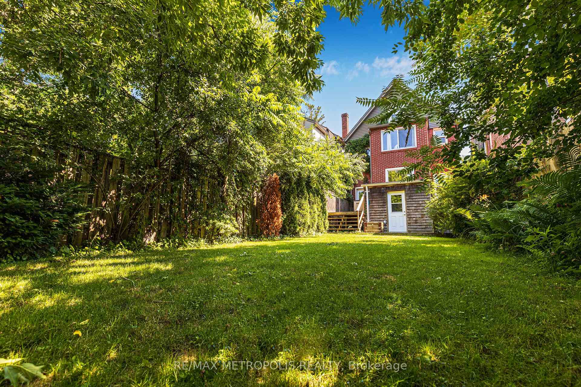 Photo 37 of 26 Algonquin Avenue, Toronto, High Park-Swansea — HOMEH