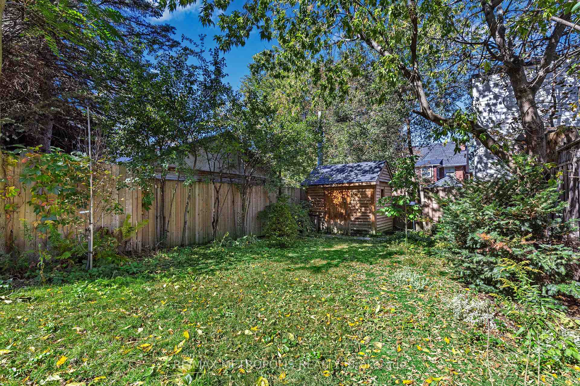 Photo 38 of 26 Algonquin Avenue, Toronto, High Park-Swansea — HOMEH