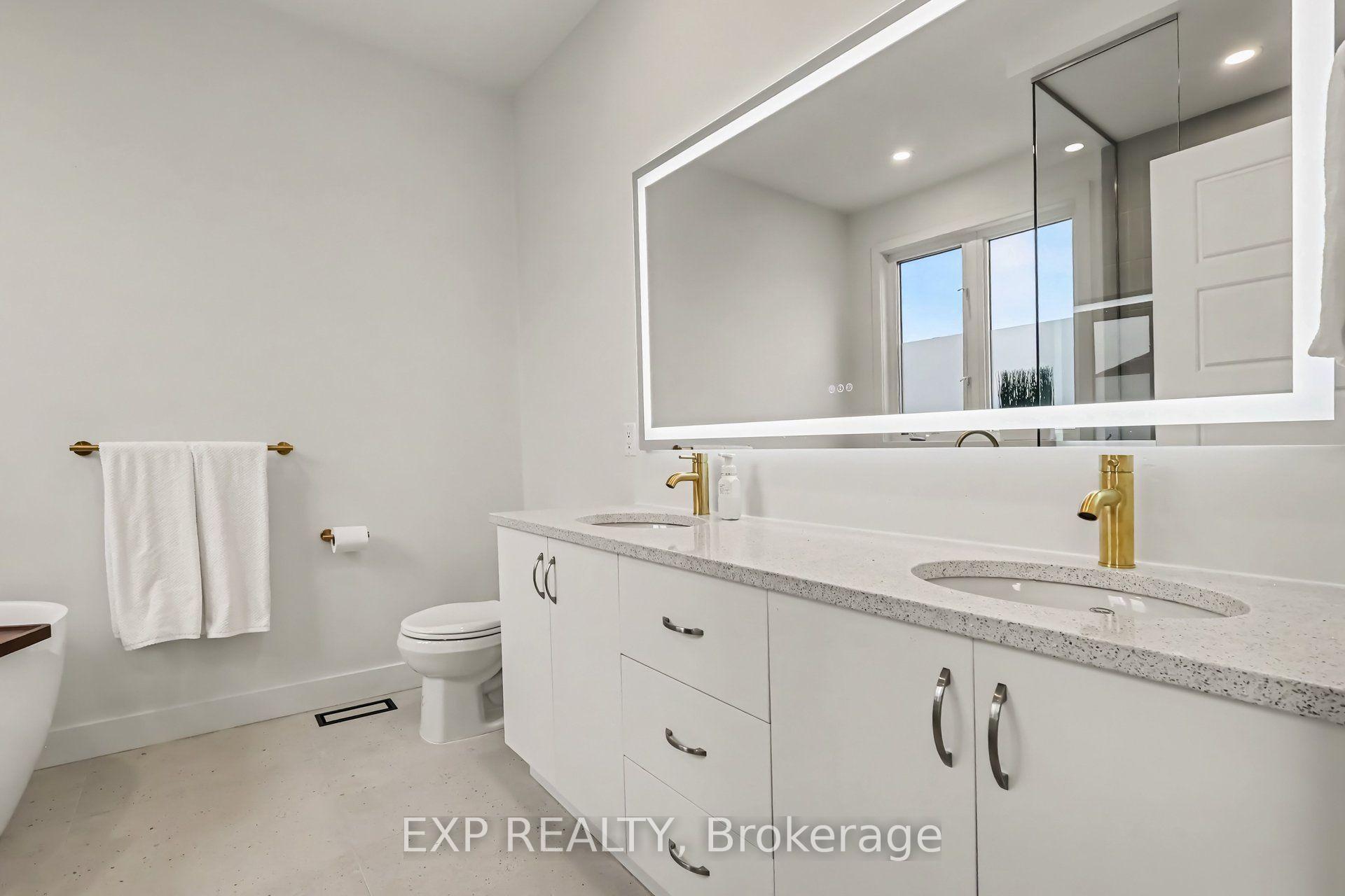 Photo 19 of 127 Switch Grass Crescent, Ottawa, Barrhaven - Half Moon Bay — HOMEH