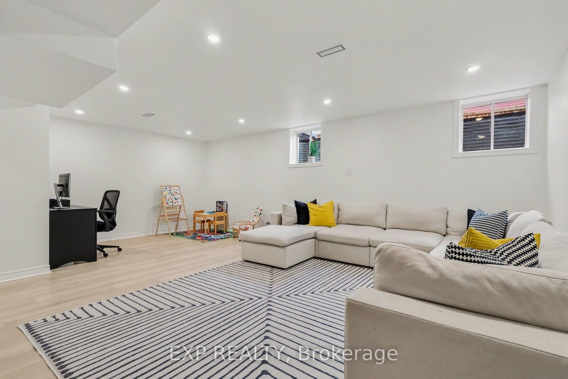 Photo 26 of 127 Switch Grass Crescent, Ottawa, Barrhaven - Half Moon Bay — HOMEH