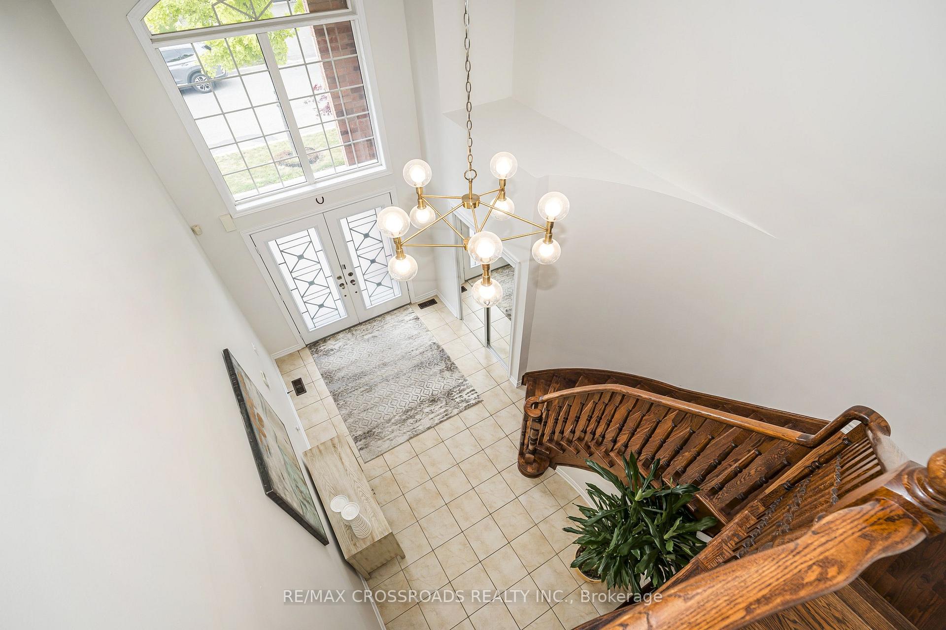 Photo 7 of 120 Golden Orchard Road, Vaughan, Patterson — HOMEH